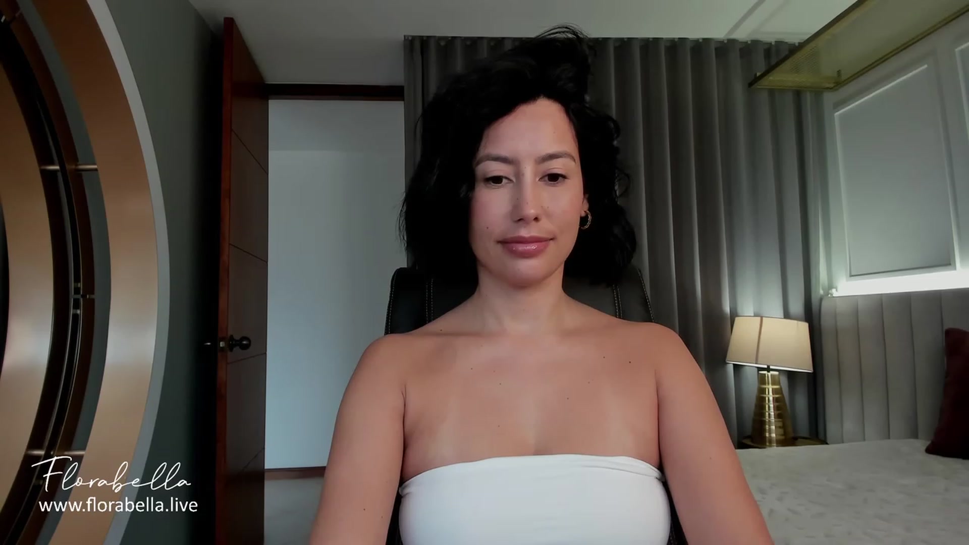 Gallery image thumbnail from Florabella's myfreecams stream on, 07/15/2023, 15:19 image 4 of 20