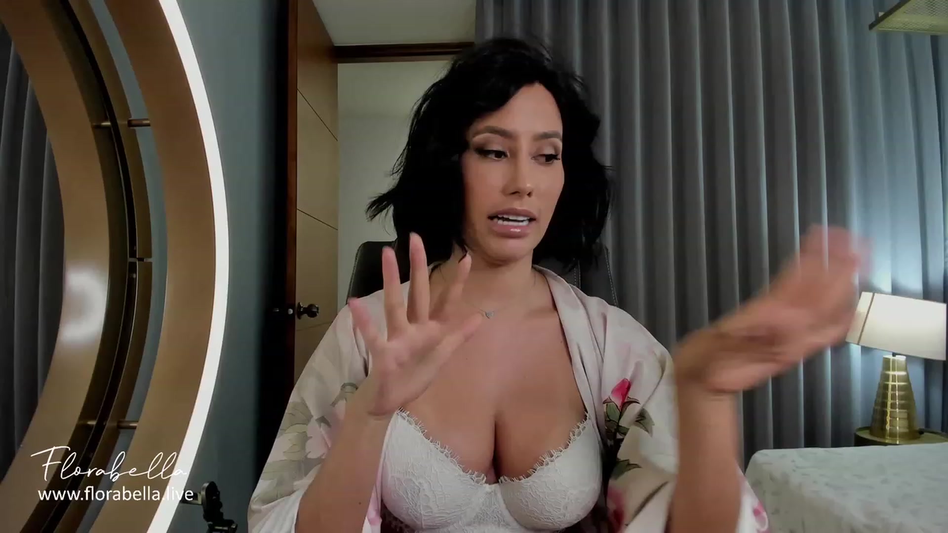 Gallery image thumbnail from Florabella's myfreecams stream on, 07/19/2023, 01:58 image 1 of 20