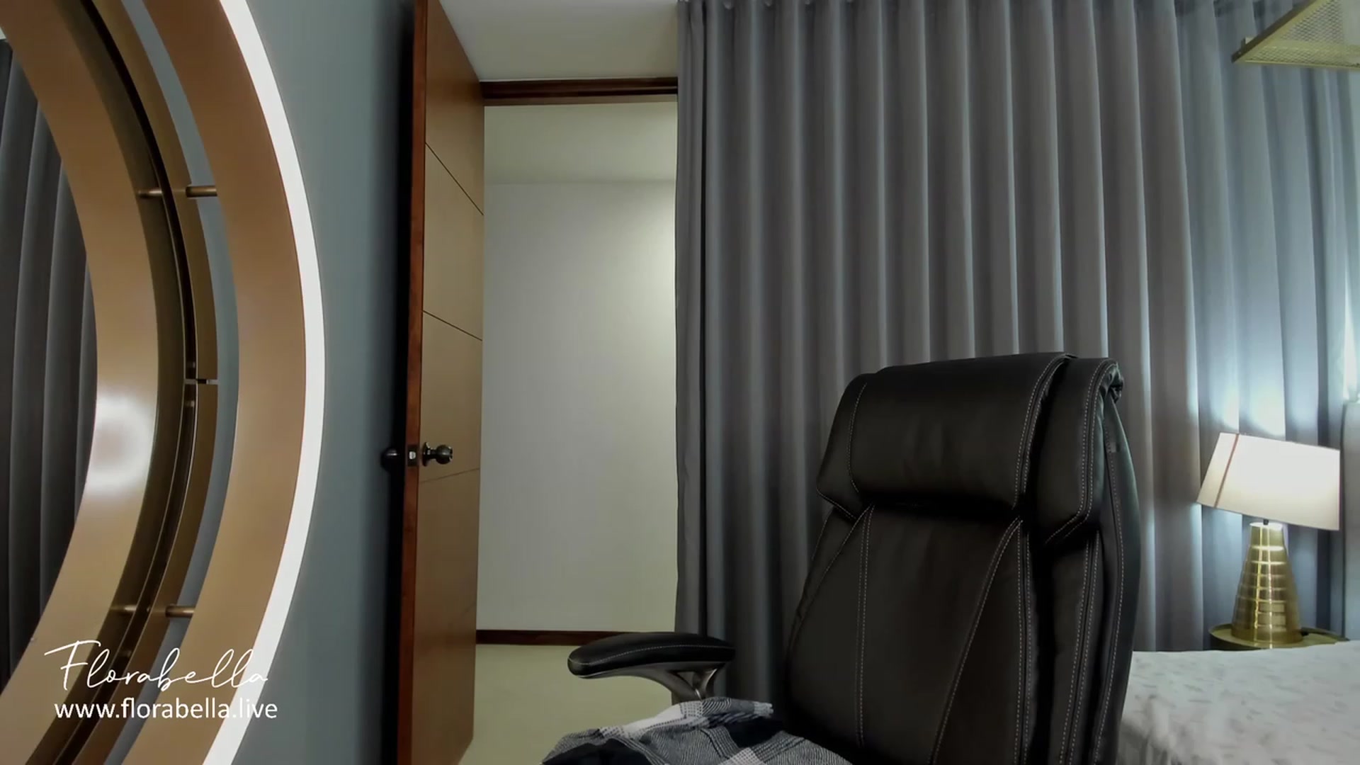 Gallery image thumbnail from Florabella's myfreecams stream on, 07/20/2023, 03:19 image 7 of 20