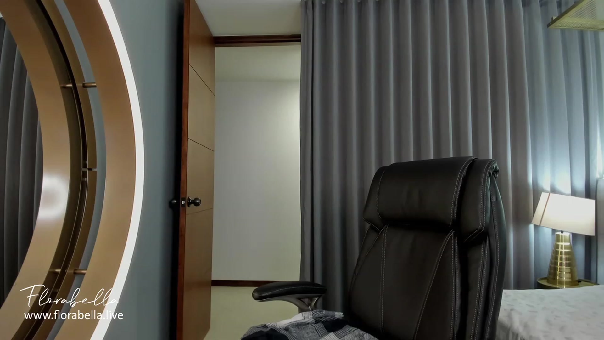 Gallery image thumbnail from Florabella's myfreecams stream on, 07/20/2023, 03:19 image 6 of 20