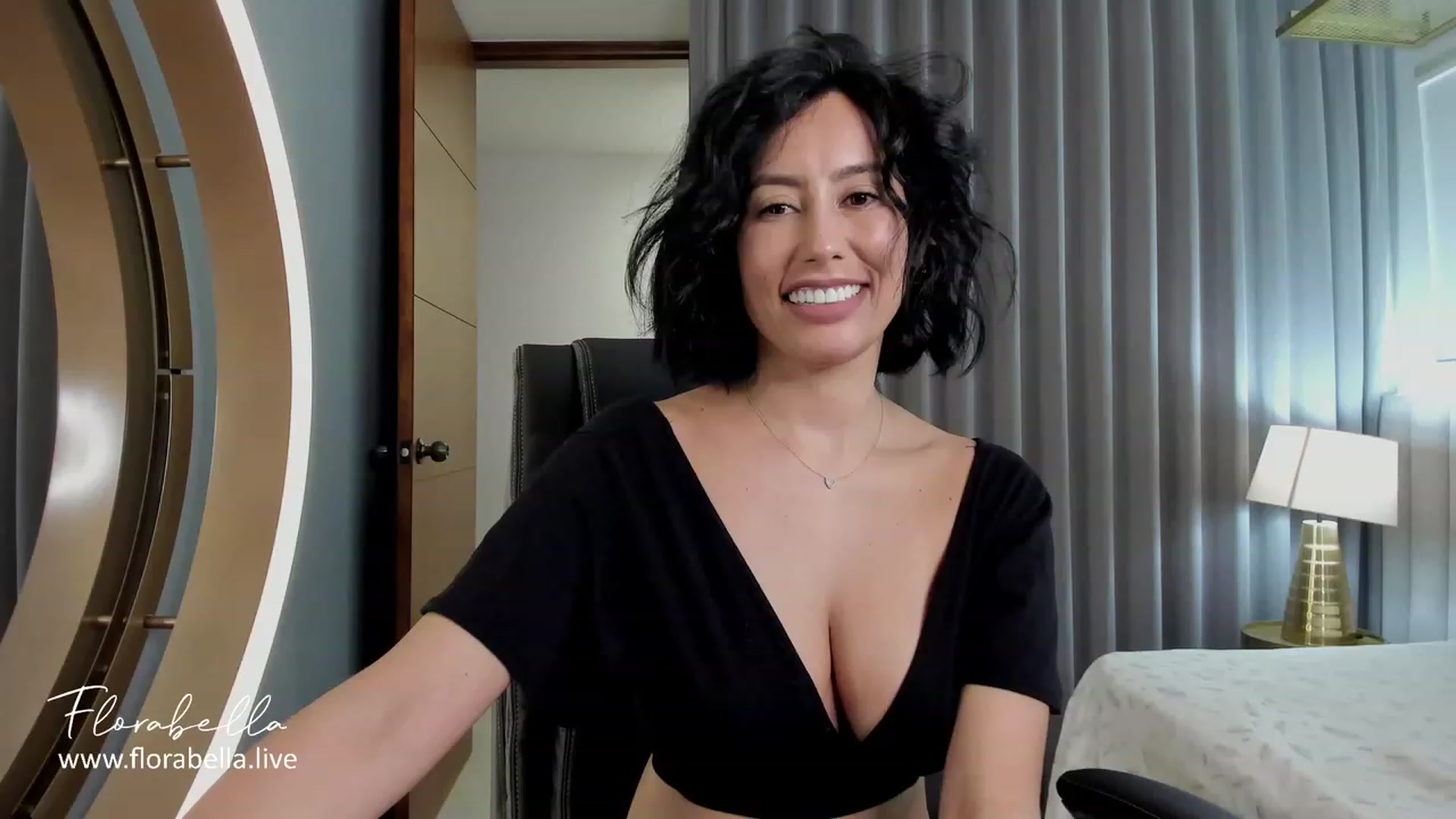 Gallery image thumbnail from Florabella's myfreecams stream on, 07/22/2023, 01:14 image 6 of 20