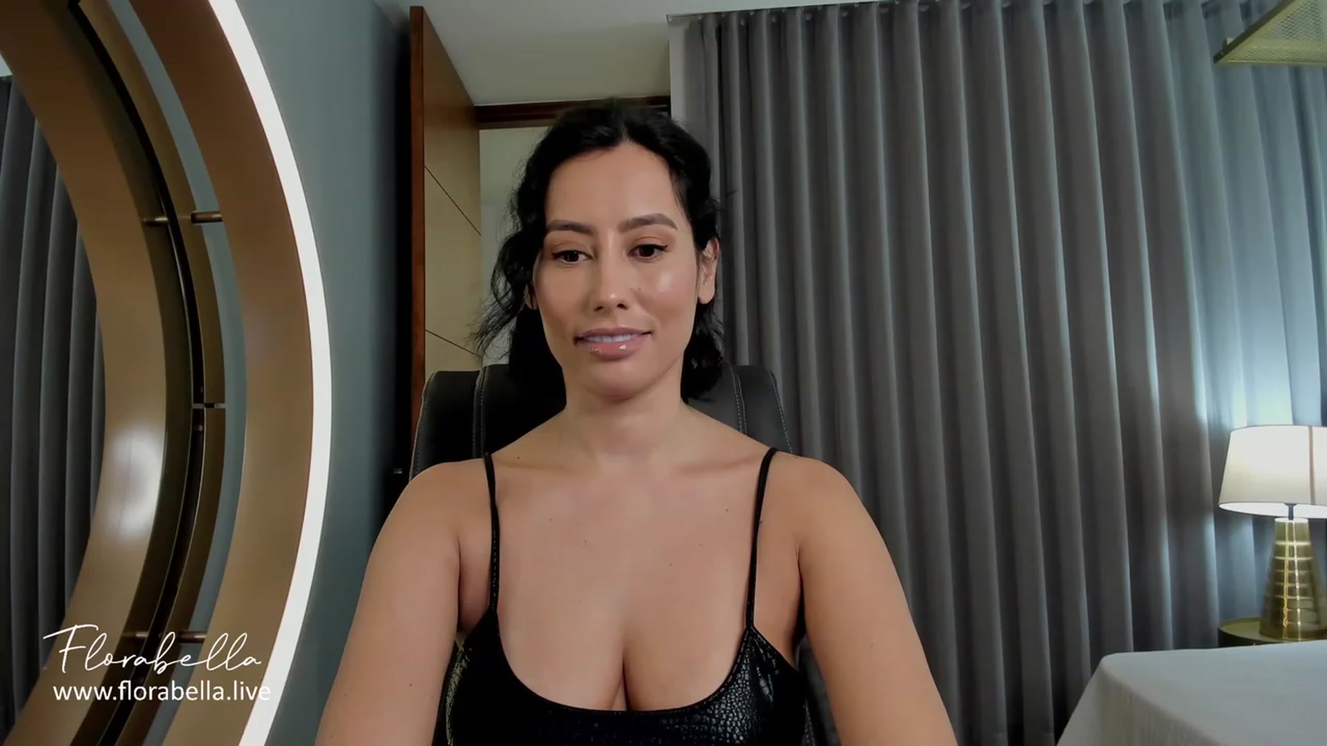 Gallery image thumbnail from Florabella's myfreecams stream on, 07/28/2023, 01:24 image 5 of 20