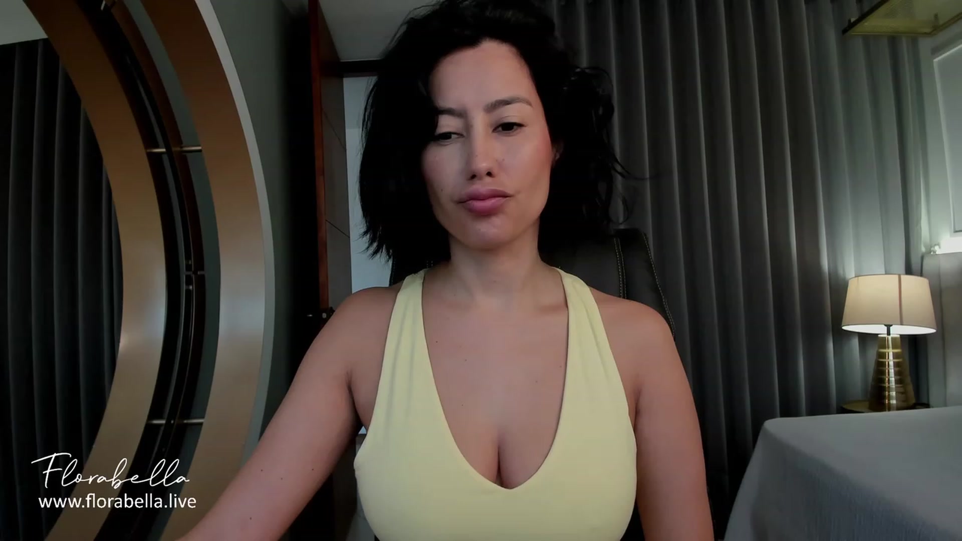 Gallery image thumbnail from Florabella's myfreecams stream on, 07/29/2023, 15:38 image 1 of 20