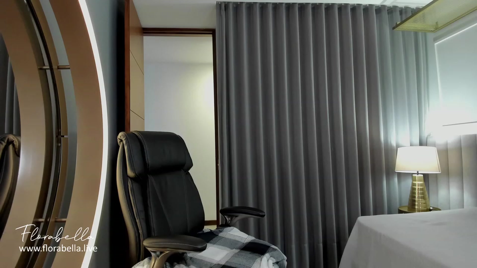 Gallery image thumbnail from Florabella's myfreecams stream on, 08/26/2023, 23:20 image 2 of 20
