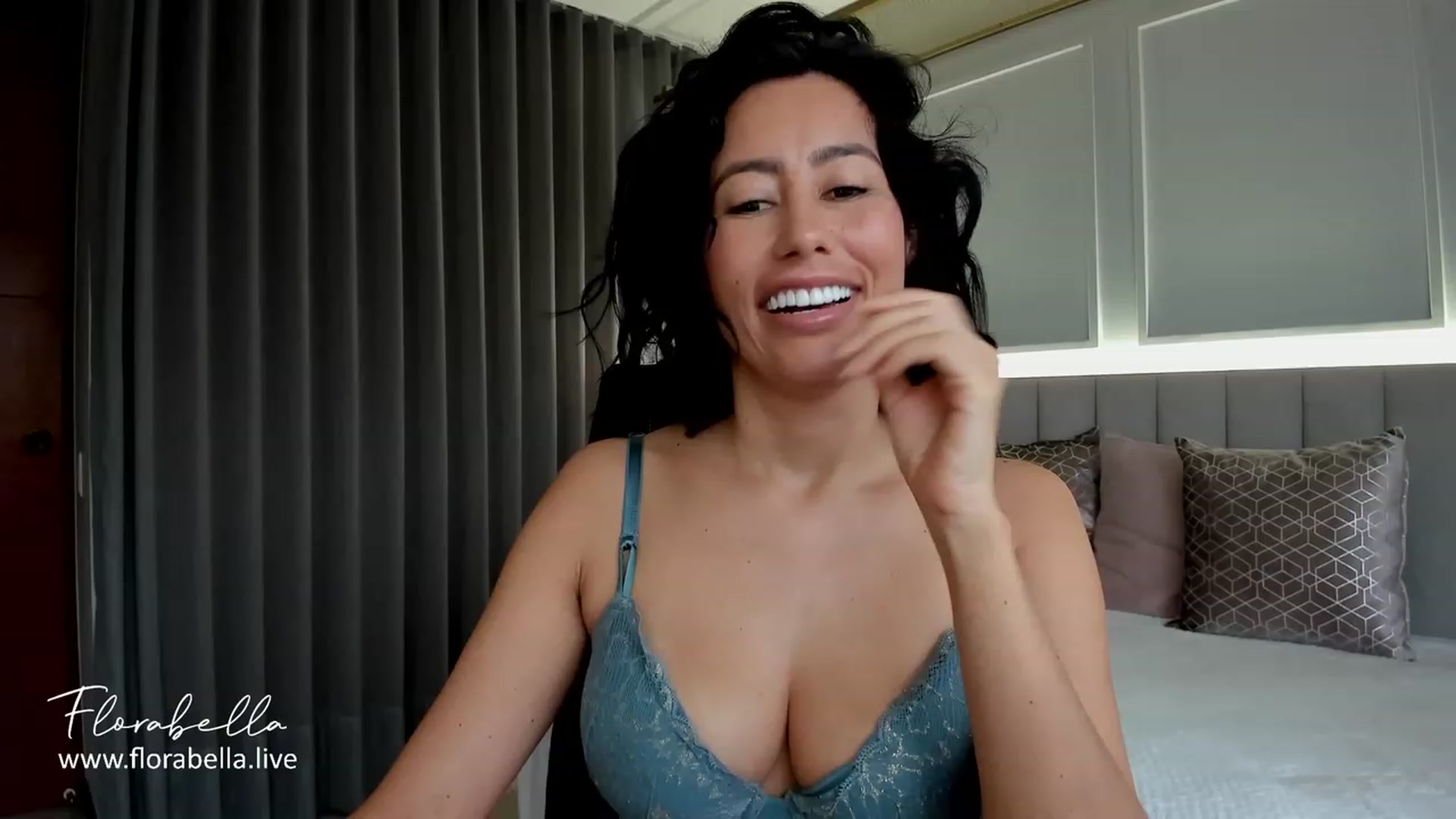 Gallery image thumbnail from Florabella's myfreecams stream on, 11/05/2023, 15:52 image 8 of 20