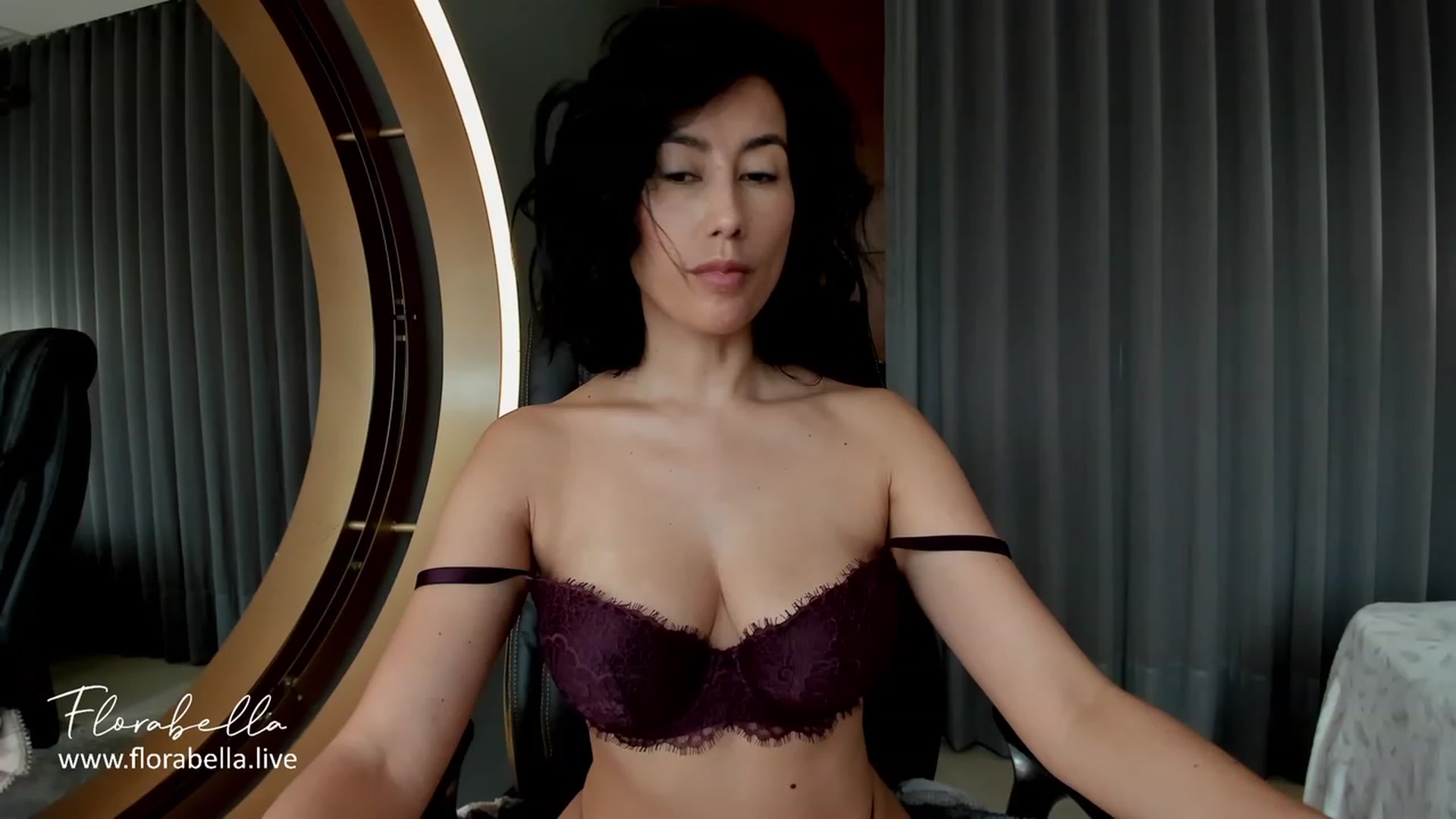 Gallery image thumbnail from Florabella's myfreecams stream on, 12/02/2023, 15:50 image 14 of 20