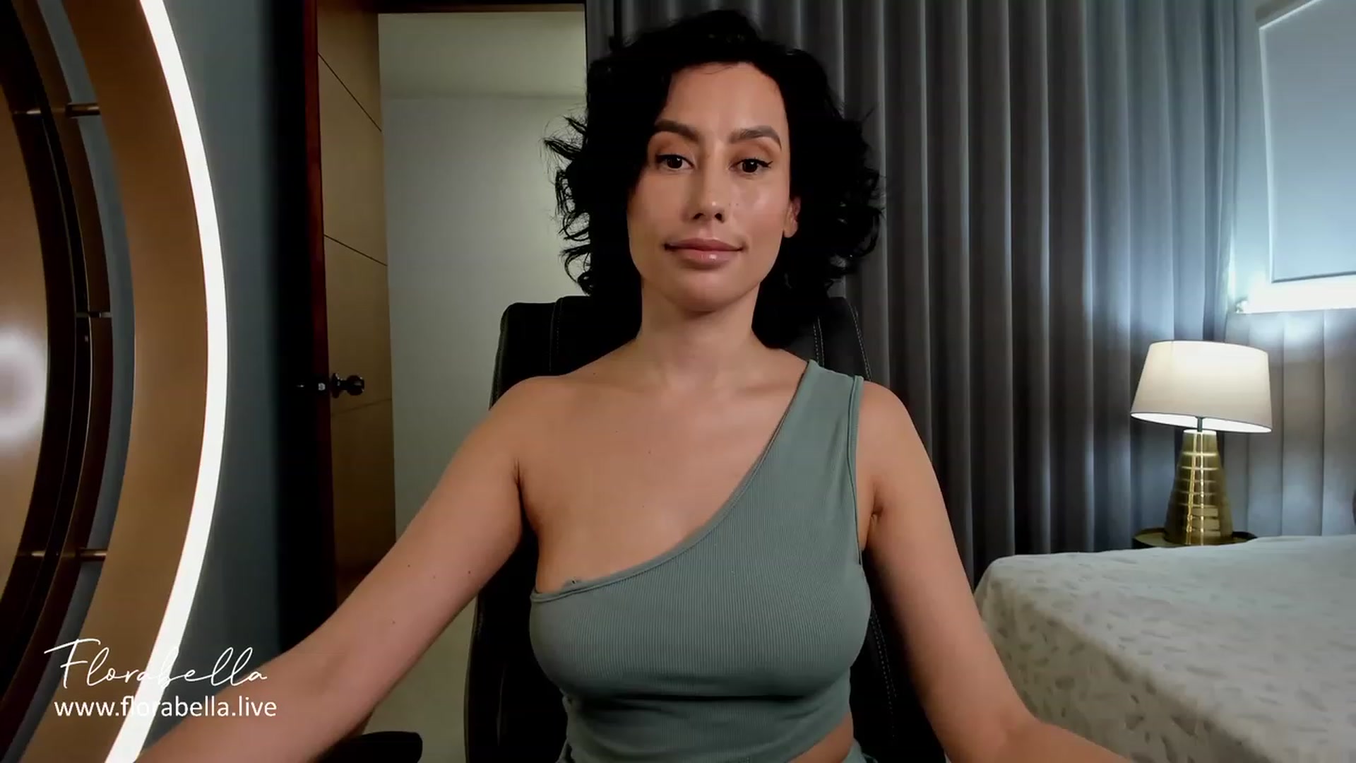 Gallery image thumbnail from Florabella's myfreecams stream on, 12/13/2023, 03:18 image 19 of 20
