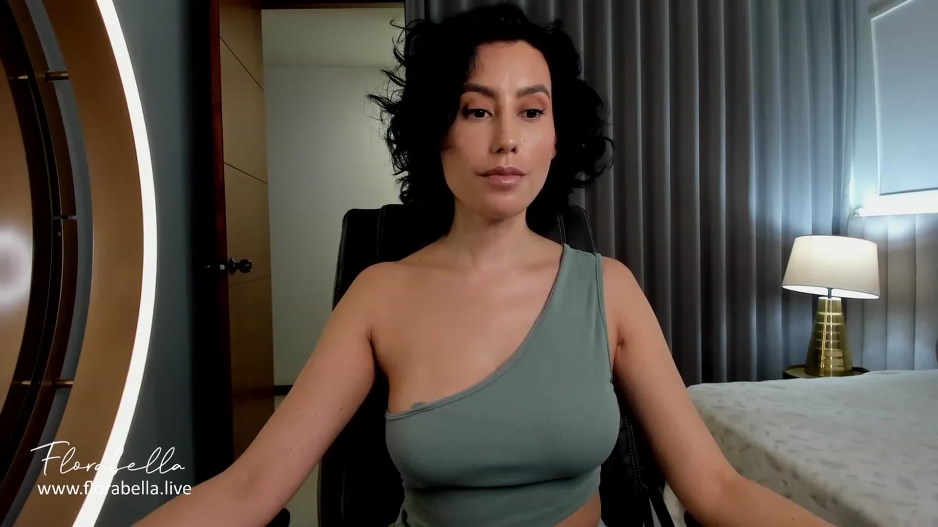 Gallery image thumbnail from Florabella's myfreecams stream on, 12/13/2023, 03:46 image 3 of 20