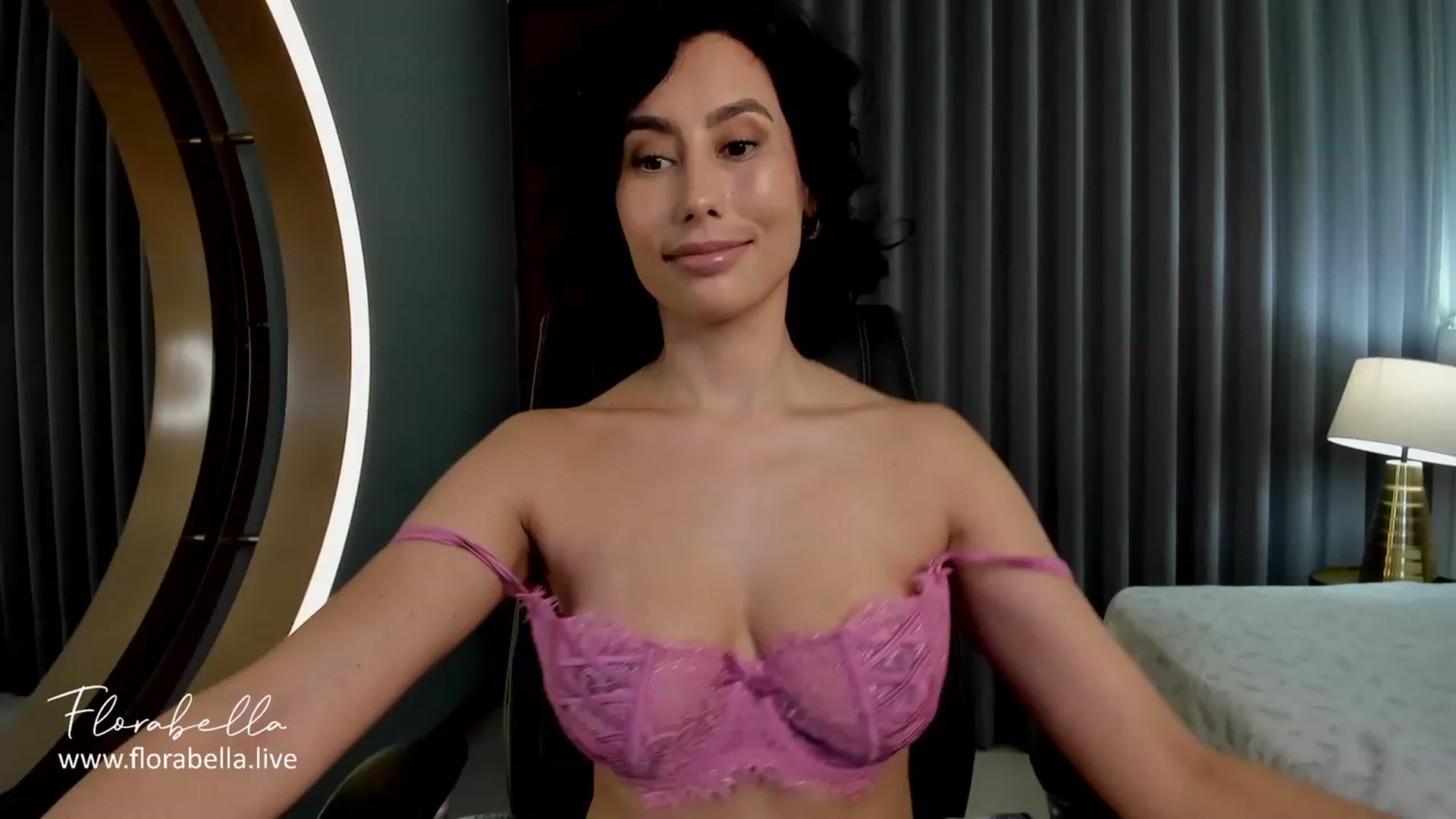 Gallery image thumbnail from Florabella's myfreecams stream on, 12/18/2023, 24:29 image 5 of 20
