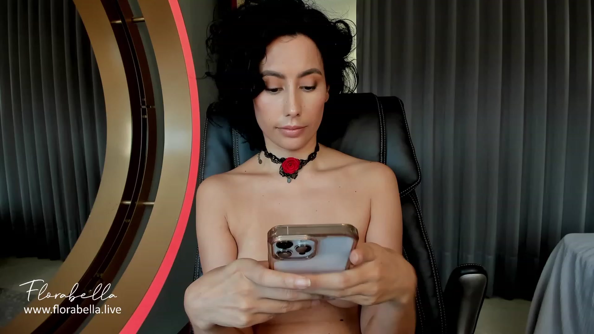 Gallery image thumbnail from Florabella's myfreecams stream on, 12/24/2023, 19:08 image 7 of 20
