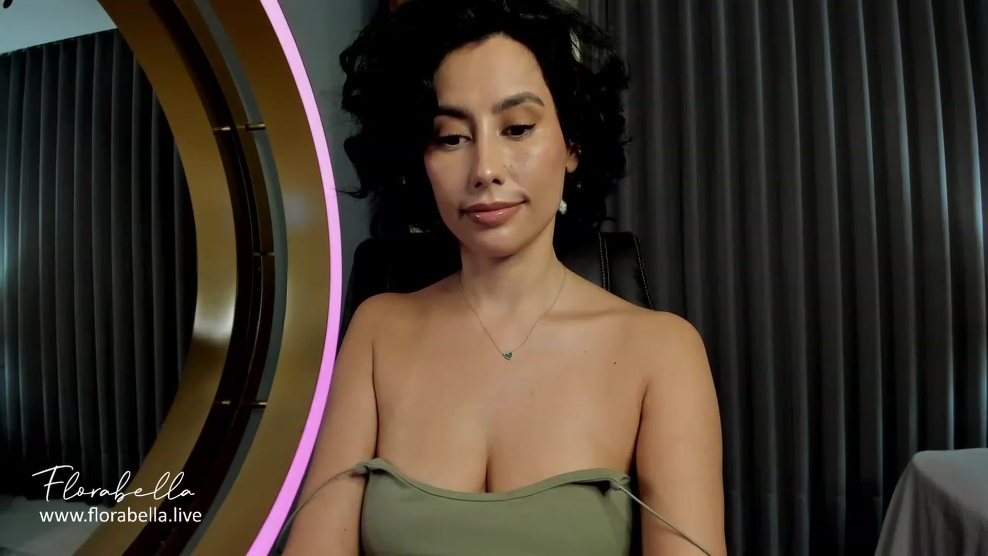 Gallery image thumbnail from Florabella's myfreecams stream on, 12/29/2023, 03:17 image 12 of 20