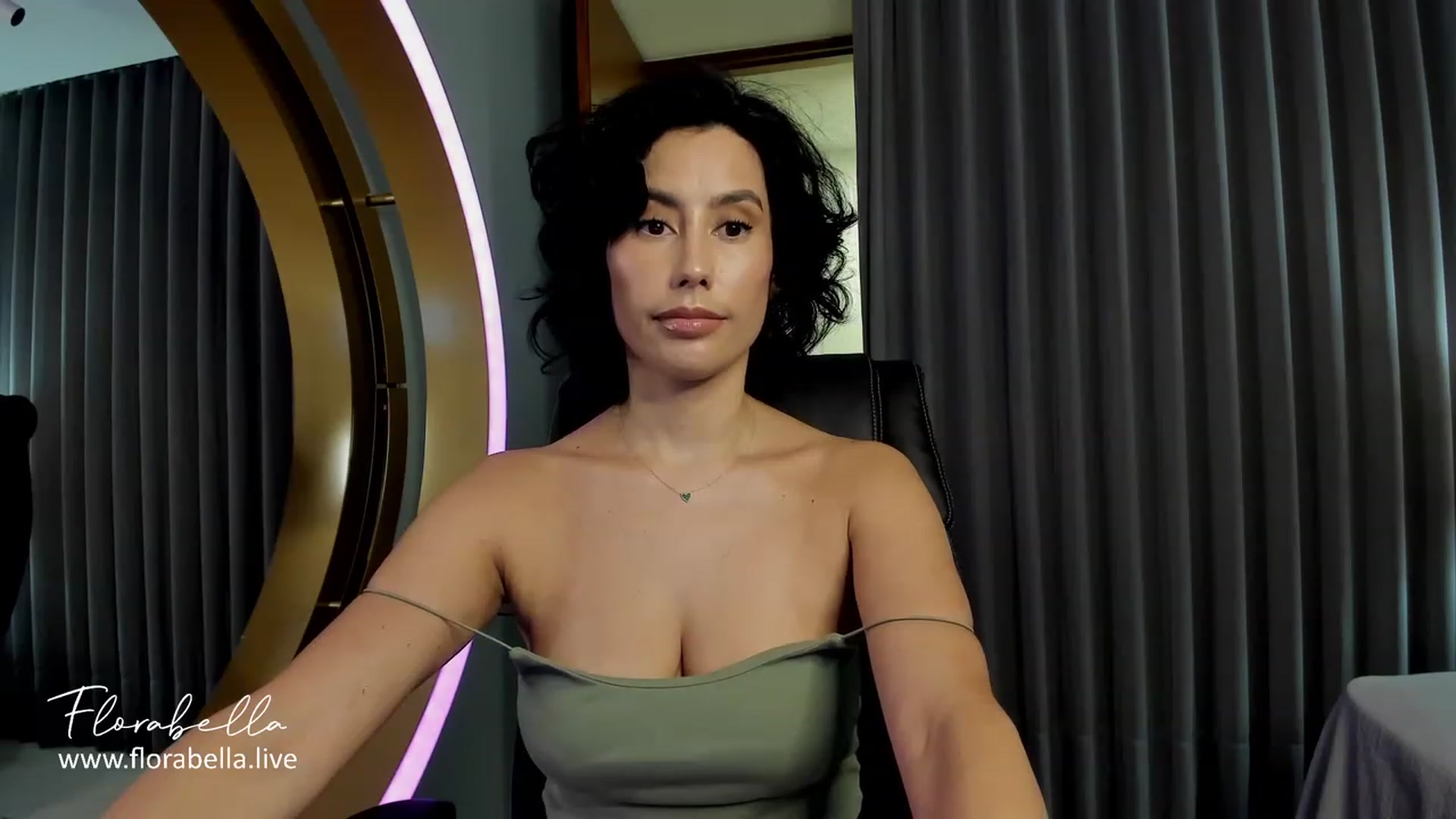 Gallery image thumbnail from Florabella's myfreecams stream on, 12/29/2023, 03:17 image 8 of 20