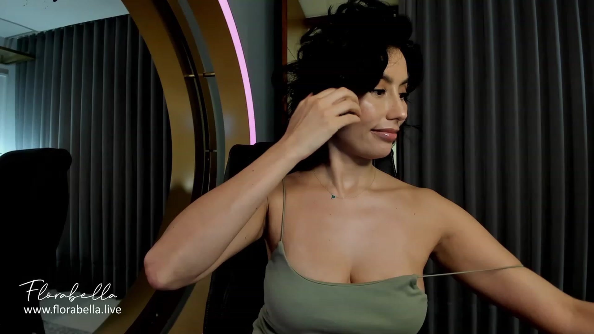 Gallery image thumbnail from Florabella's myfreecams stream on, 12/29/2023, 04:56 image 15 of 20