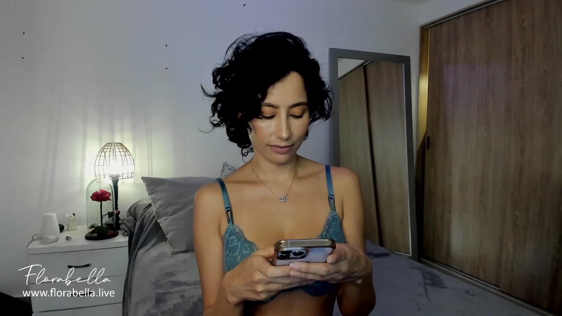 Gallery image thumbnail from Florabella's myfreecams stream on, 01/07/2024, 03:35 image 1 of 20
