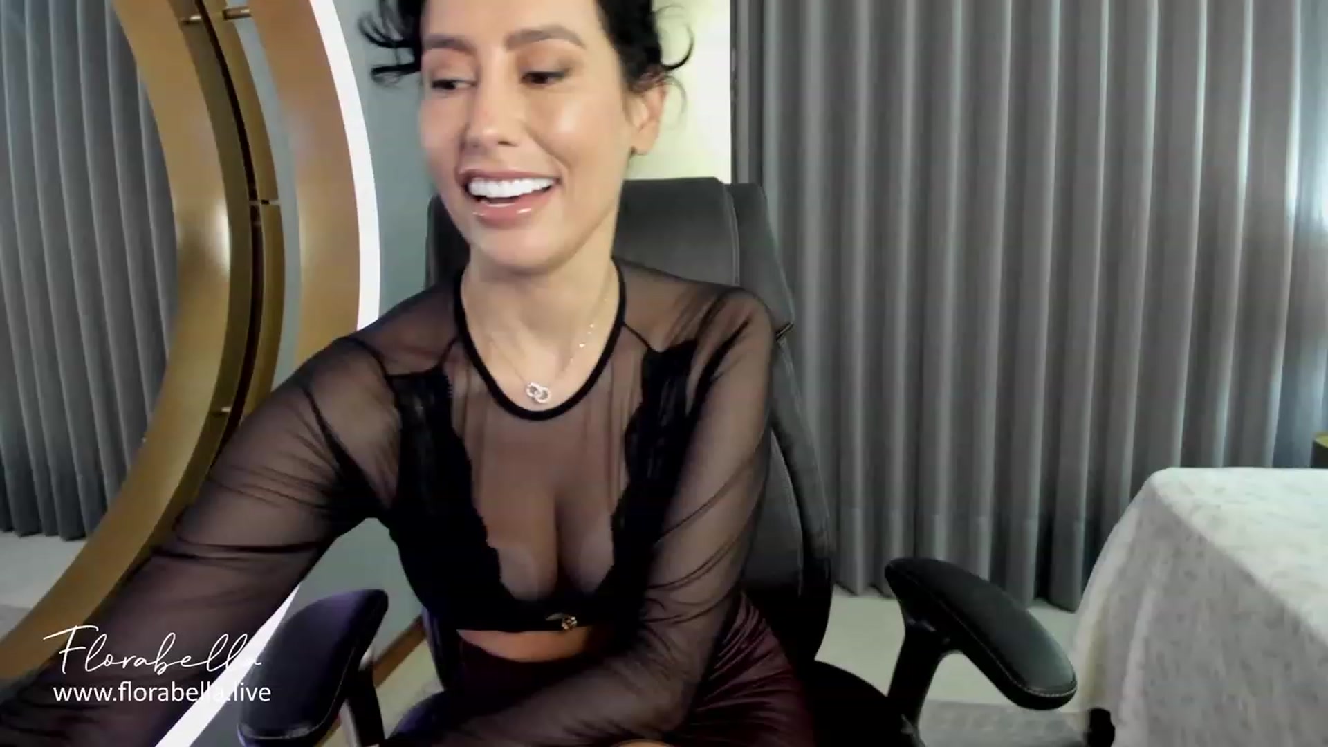Gallery image thumbnail from Florabella's myfreecams stream on, 01/17/2024, 02:45 image 16 of 20