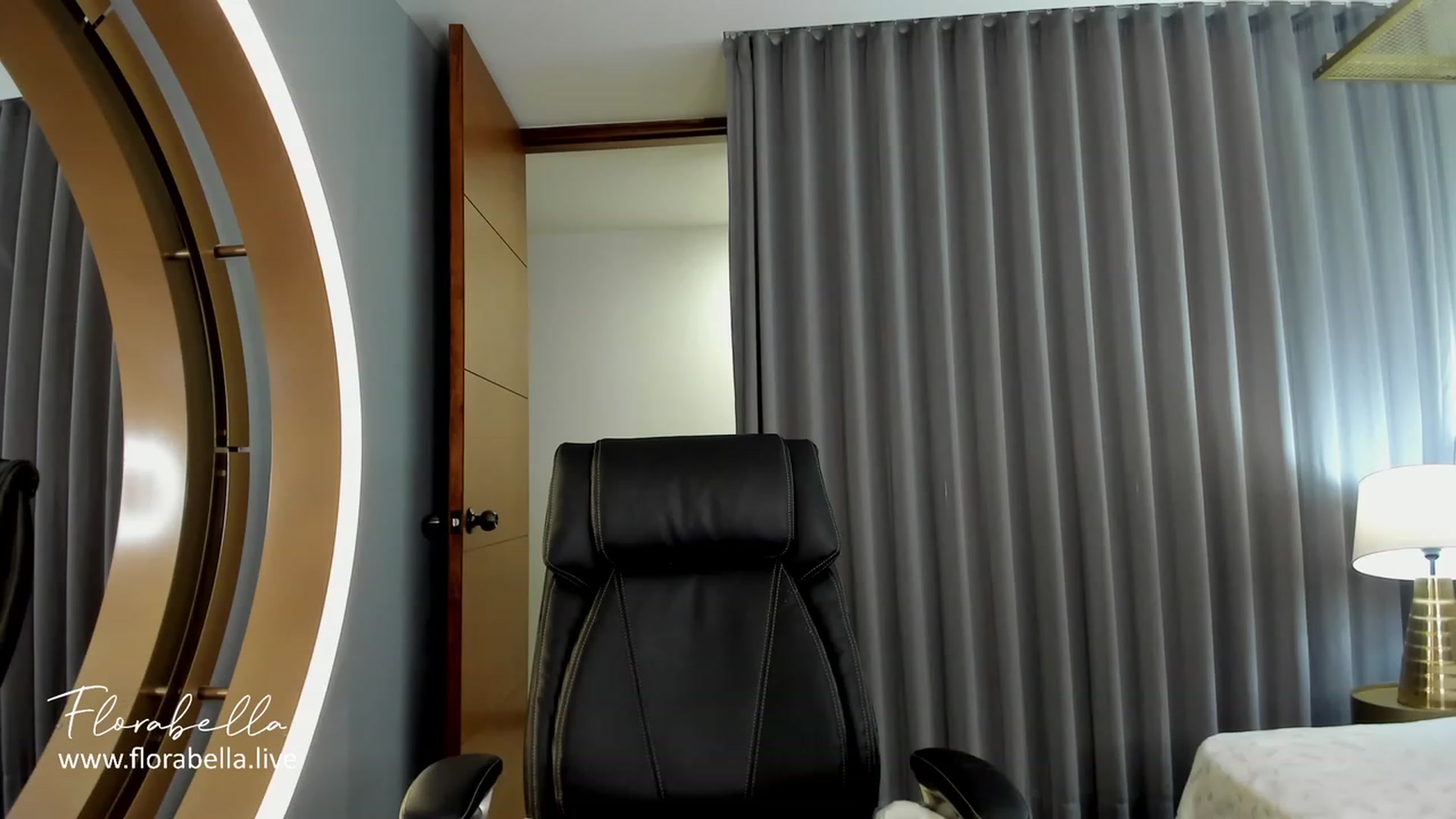 Gallery image thumbnail from Florabella's myfreecams stream on, 01/22/2024, 24:02 image 19 of 20