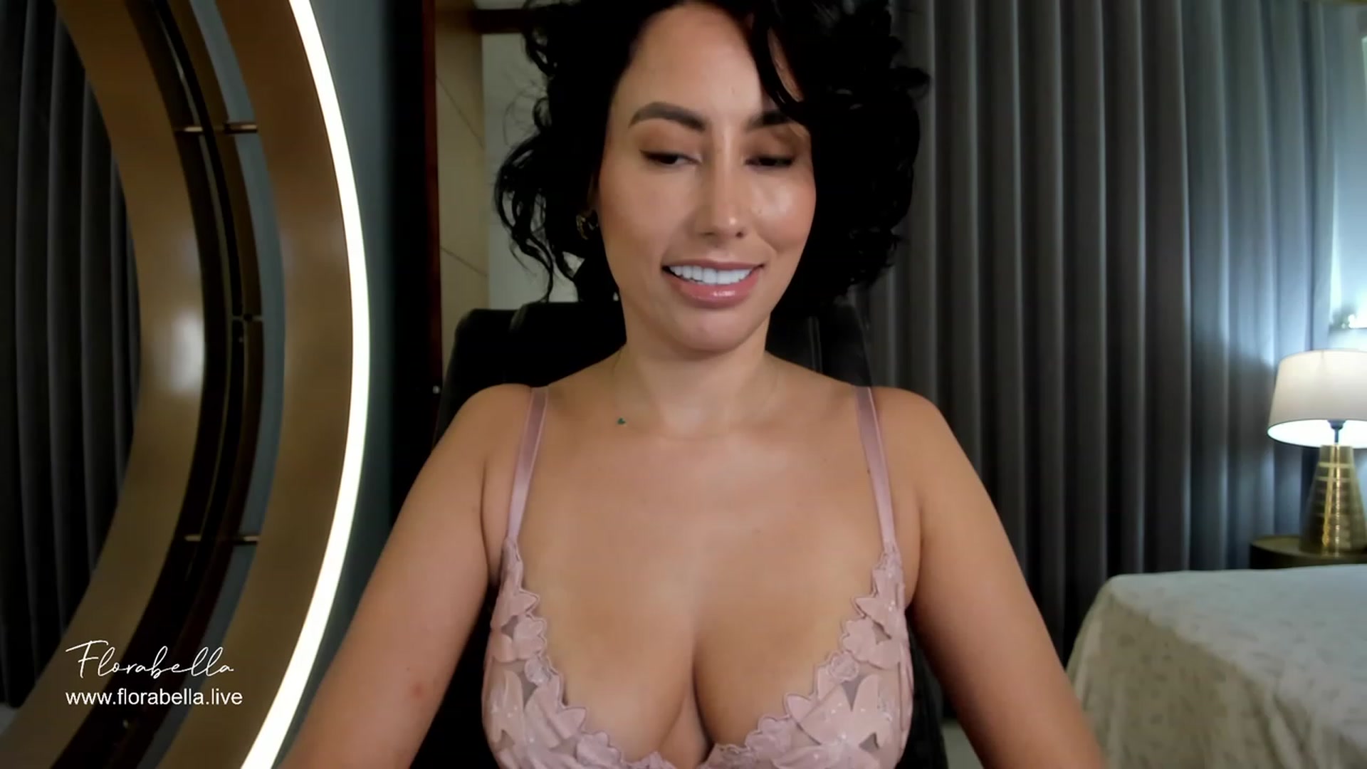 Gallery image thumbnail from Florabella's myfreecams stream on, 01/30/2024, 01:14 image 18 of 20
