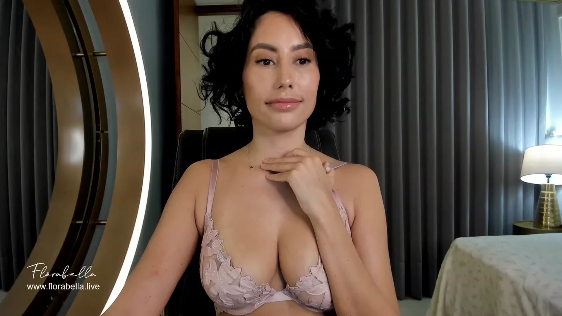 Gallery image thumbnail from Florabella's myfreecams stream on, 01/30/2024, 01:14 image 15 of 20