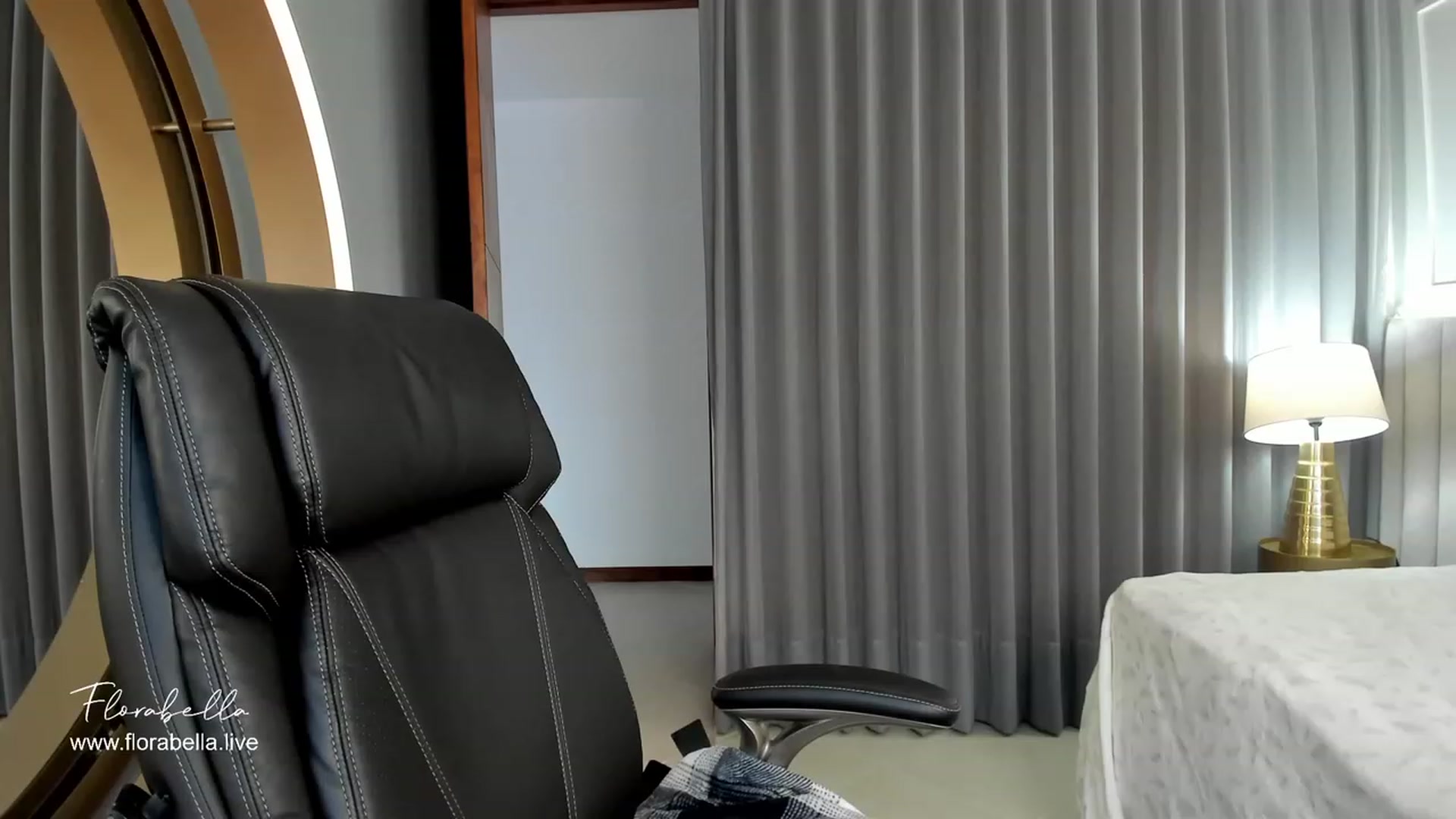 Gallery image thumbnail from Florabella's myfreecams stream on, 02/03/2024, 21:12 image 3 of 20