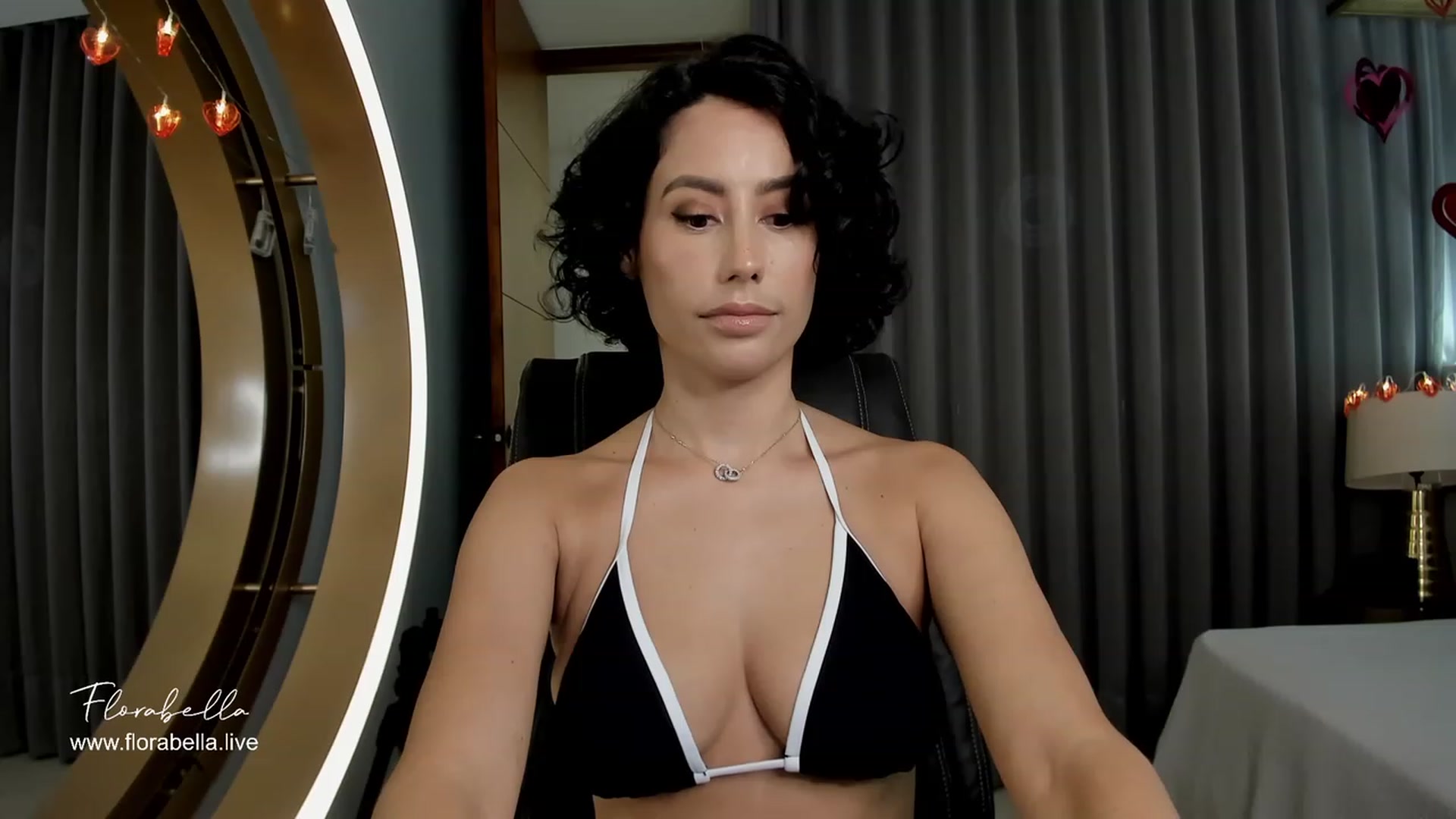 Gallery image thumbnail from Florabella's myfreecams stream on, 02/08/2024, 02:54 image 10 of 20