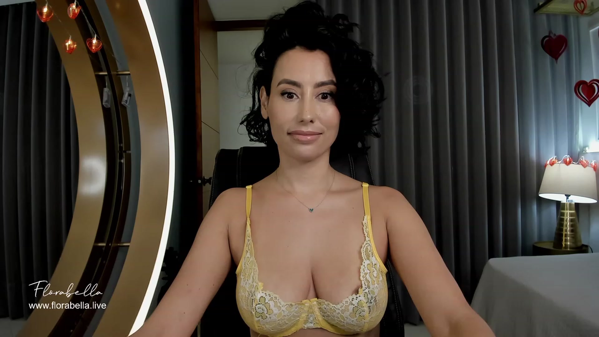 Gallery image thumbnail from Florabella's myfreecams stream on, 02/09/2024, 04:19 image 1 of 20
