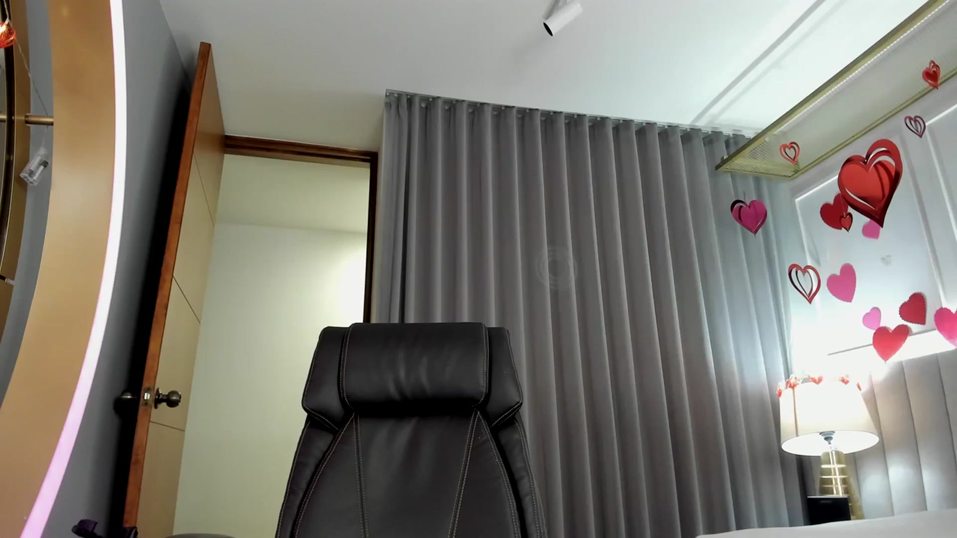 Gallery image thumbnail from Florabella's myfreecams stream on, 02/15/2024, 04:27 image 20 of 20