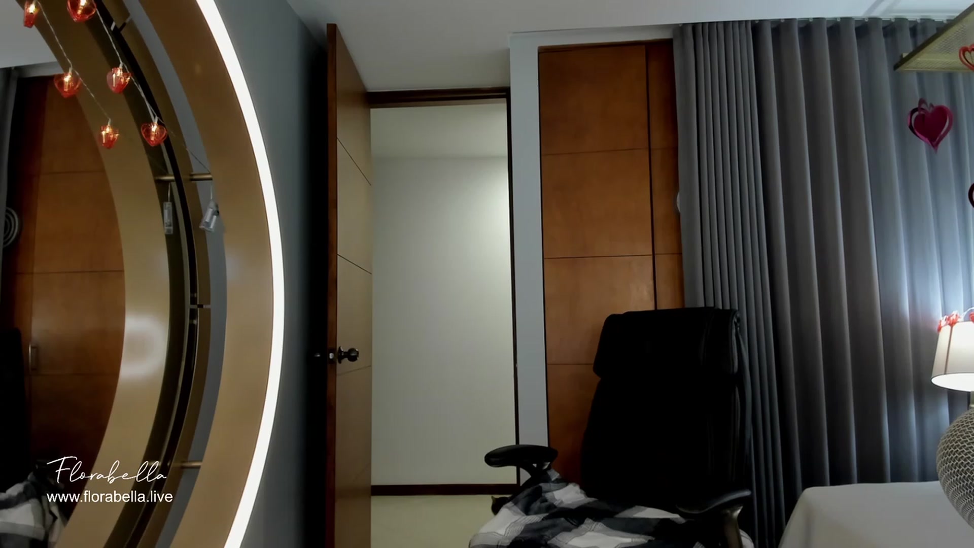 Gallery image thumbnail from Florabella's myfreecams stream on, 02/21/2024, 03:34 image 11 of 20