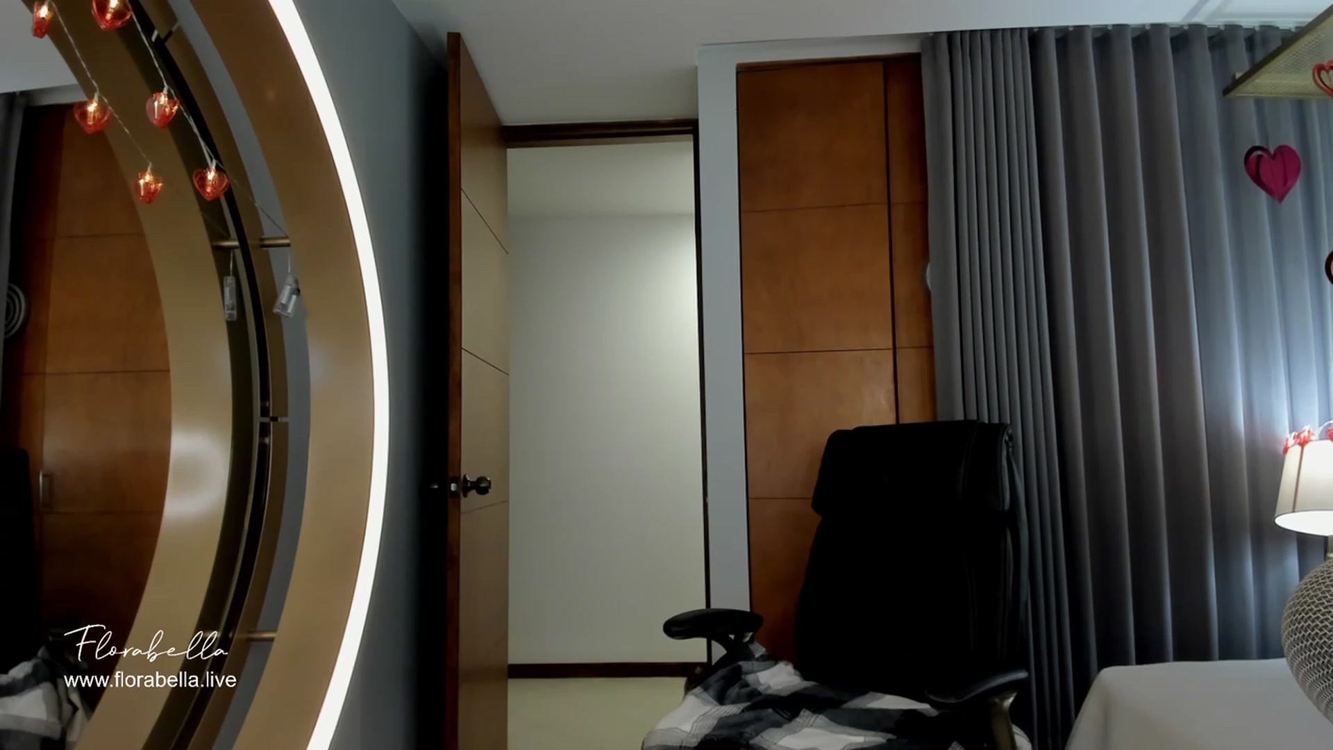 Gallery image thumbnail from Florabella's myfreecams stream on, 02/21/2024, 03:34 image 12 of 20