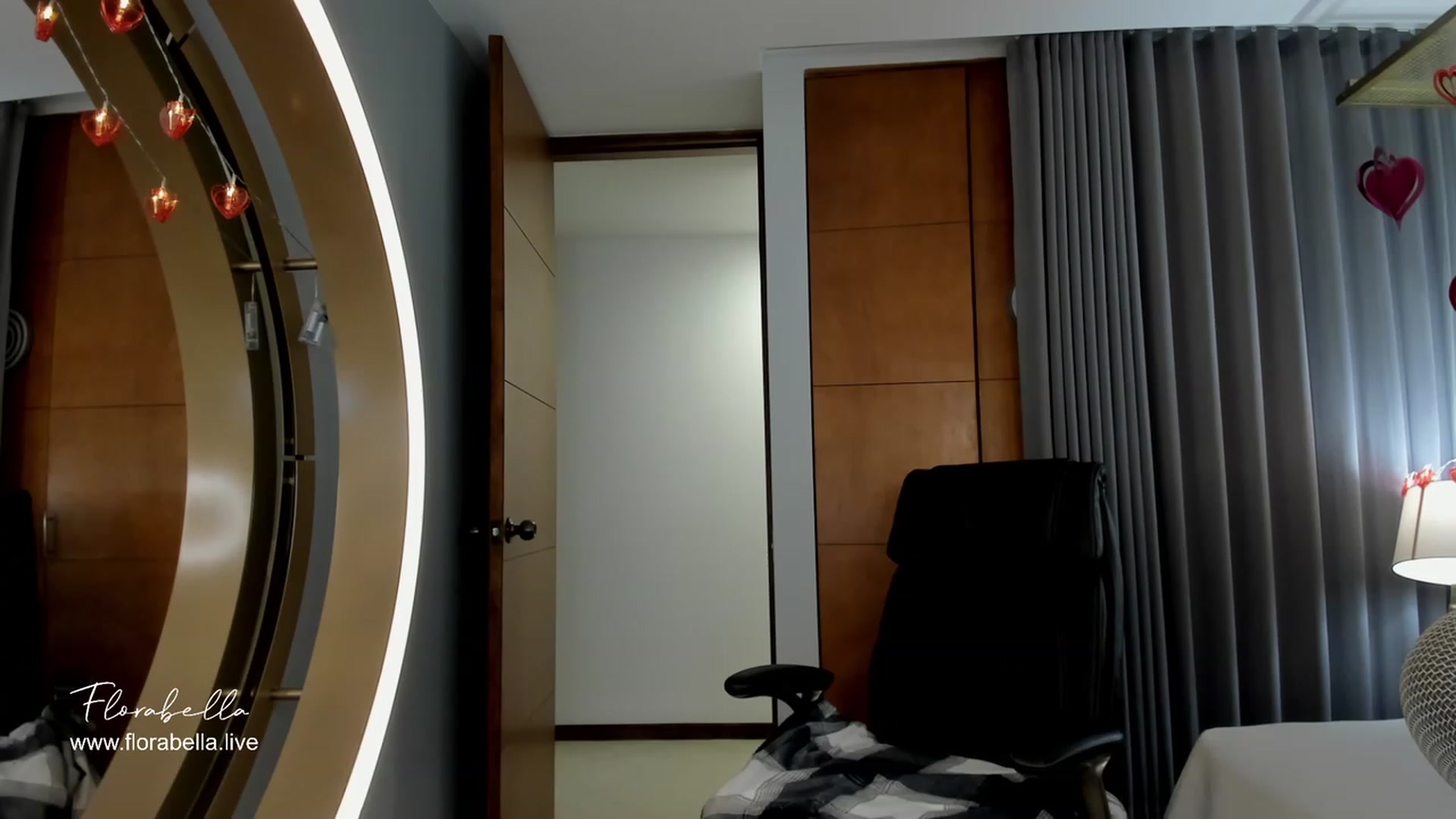 Gallery image thumbnail from Florabella's myfreecams stream on, 02/21/2024, 03:34 image 9 of 20