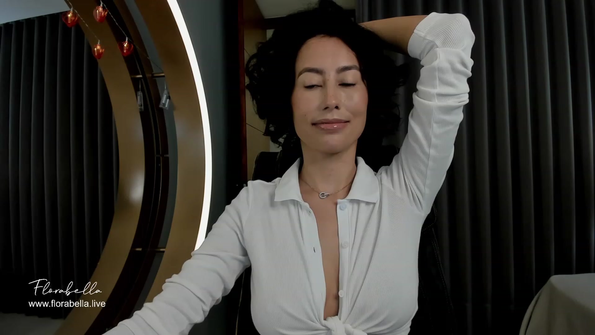 Gallery image thumbnail from Florabella's myfreecams stream on, 03/06/2024, 03:43 image 3 of 20