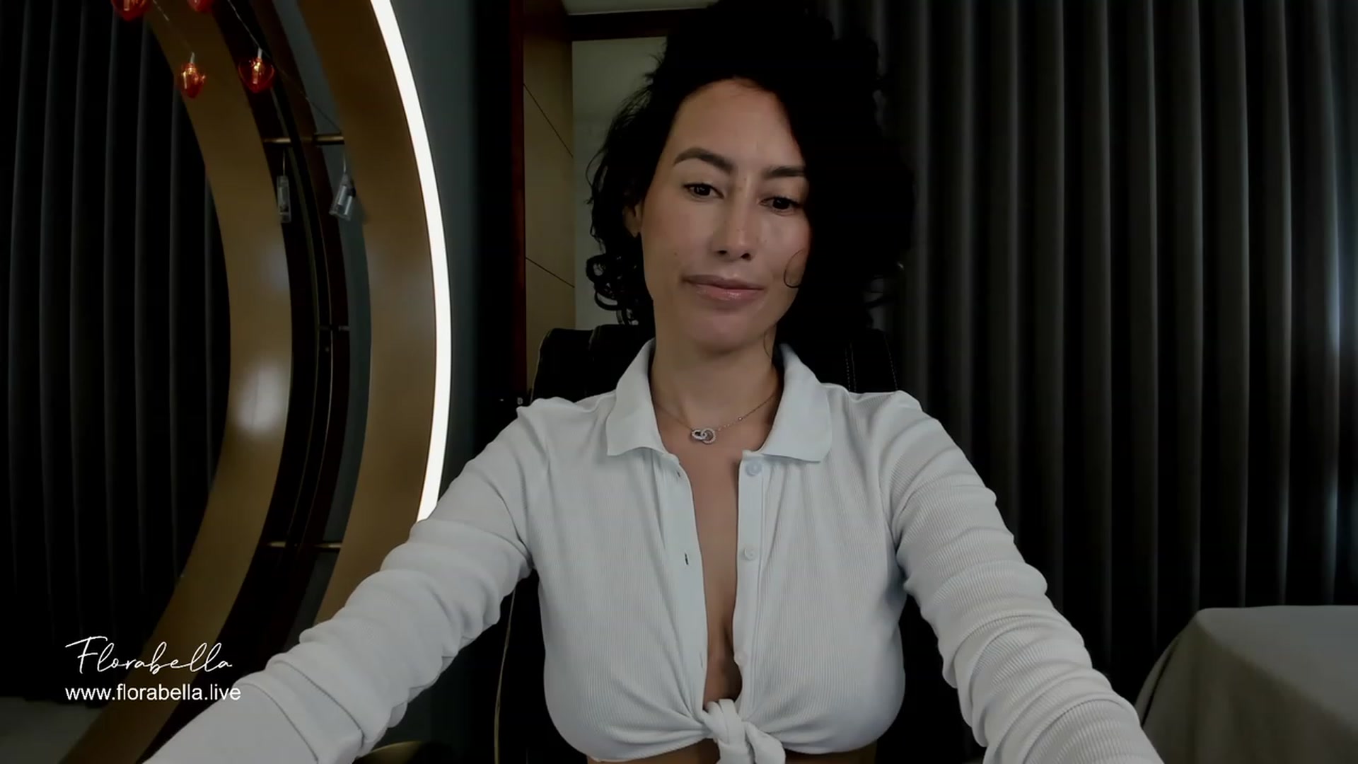 Gallery image thumbnail from Florabella's myfreecams stream on, 03/06/2024, 03:43 image 9 of 20