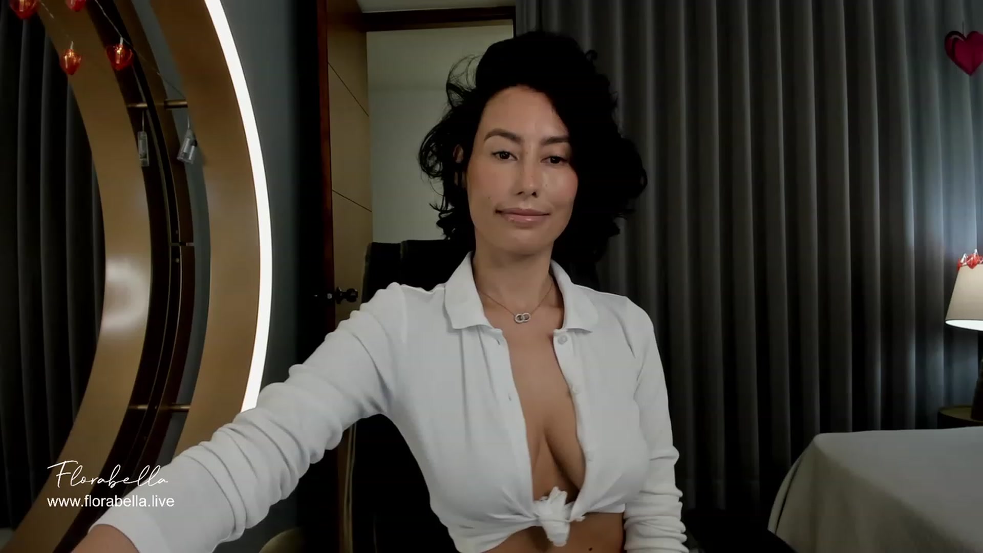 Gallery image thumbnail from Florabella's myfreecams stream on, 03/06/2024, 04:17 image 2 of 20