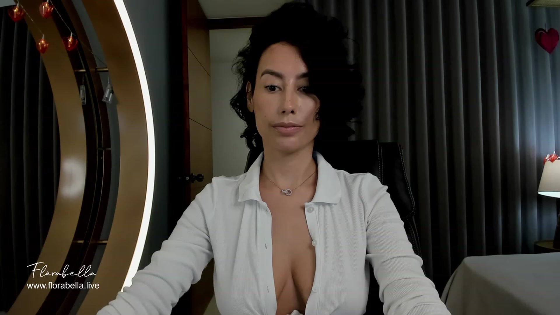 Gallery image thumbnail from Florabella's myfreecams stream on, 03/06/2024, 04:17 image 12 of 20