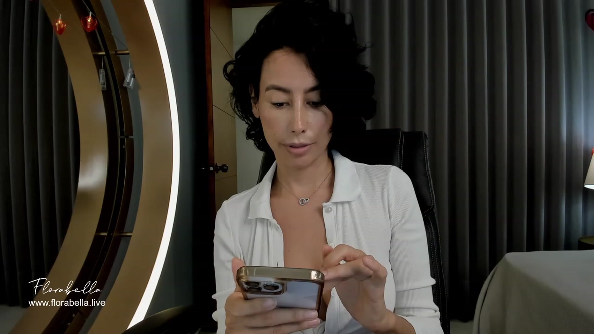 Gallery image thumbnail from Florabella's myfreecams stream on, 03/06/2024, 04:17 image 19 of 20