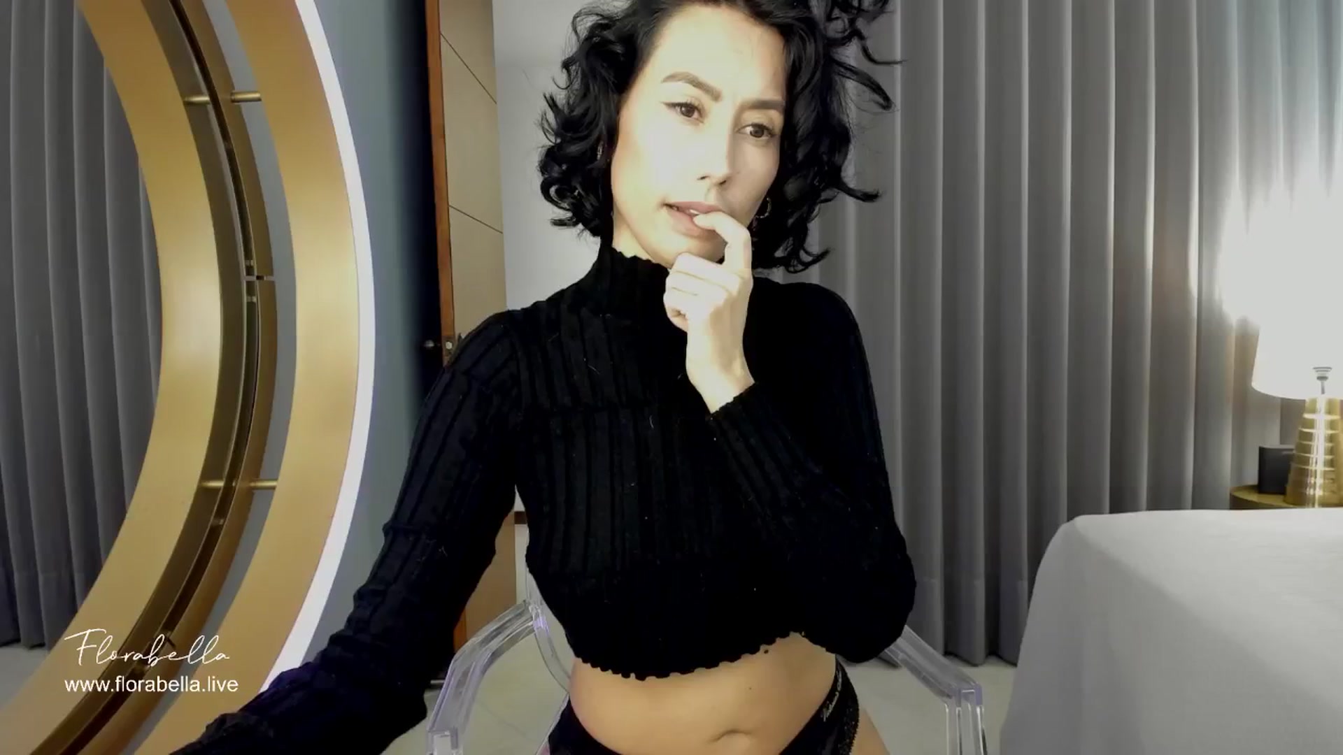Gallery image thumbnail from Florabella's myfreecams stream on, 04/21/2024, 21:46 image 3 of 20