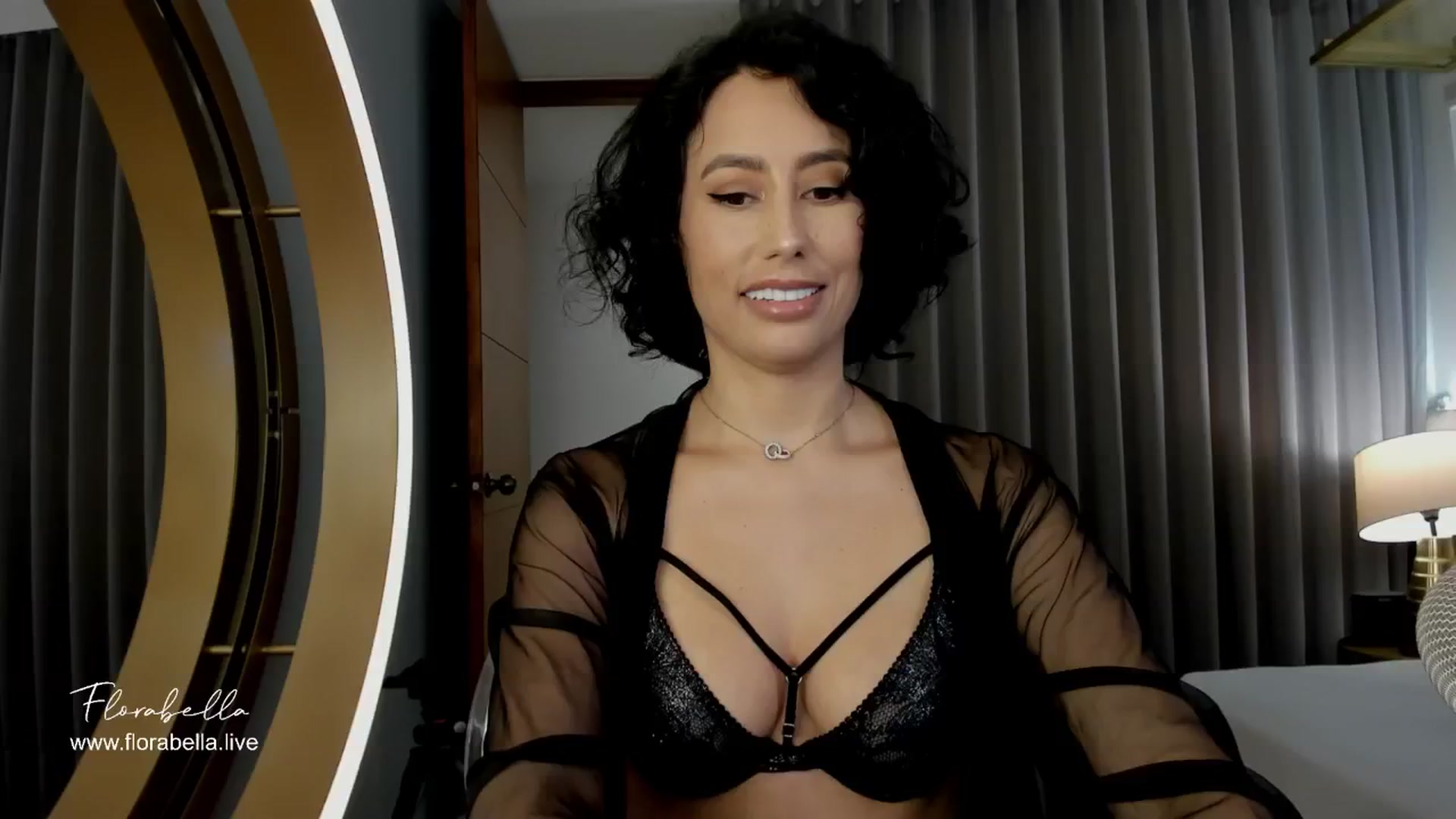Gallery image thumbnail from Florabella's myfreecams stream on, 05/04/2024, 22:15 image 18 of 20
