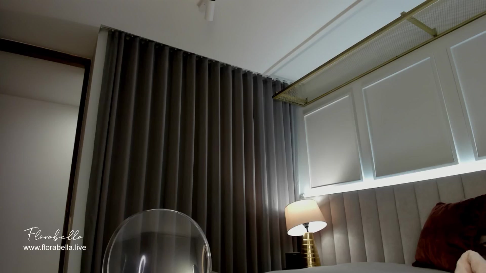 Gallery image thumbnail from Florabella's myfreecams stream on, 05/04/2024, 23:38 image 20 of 20