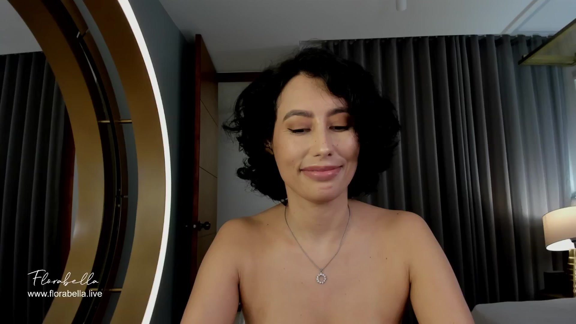Gallery image thumbnail from Florabella's myfreecams stream on, 05/06/2024, 24:02 image 14 of 20