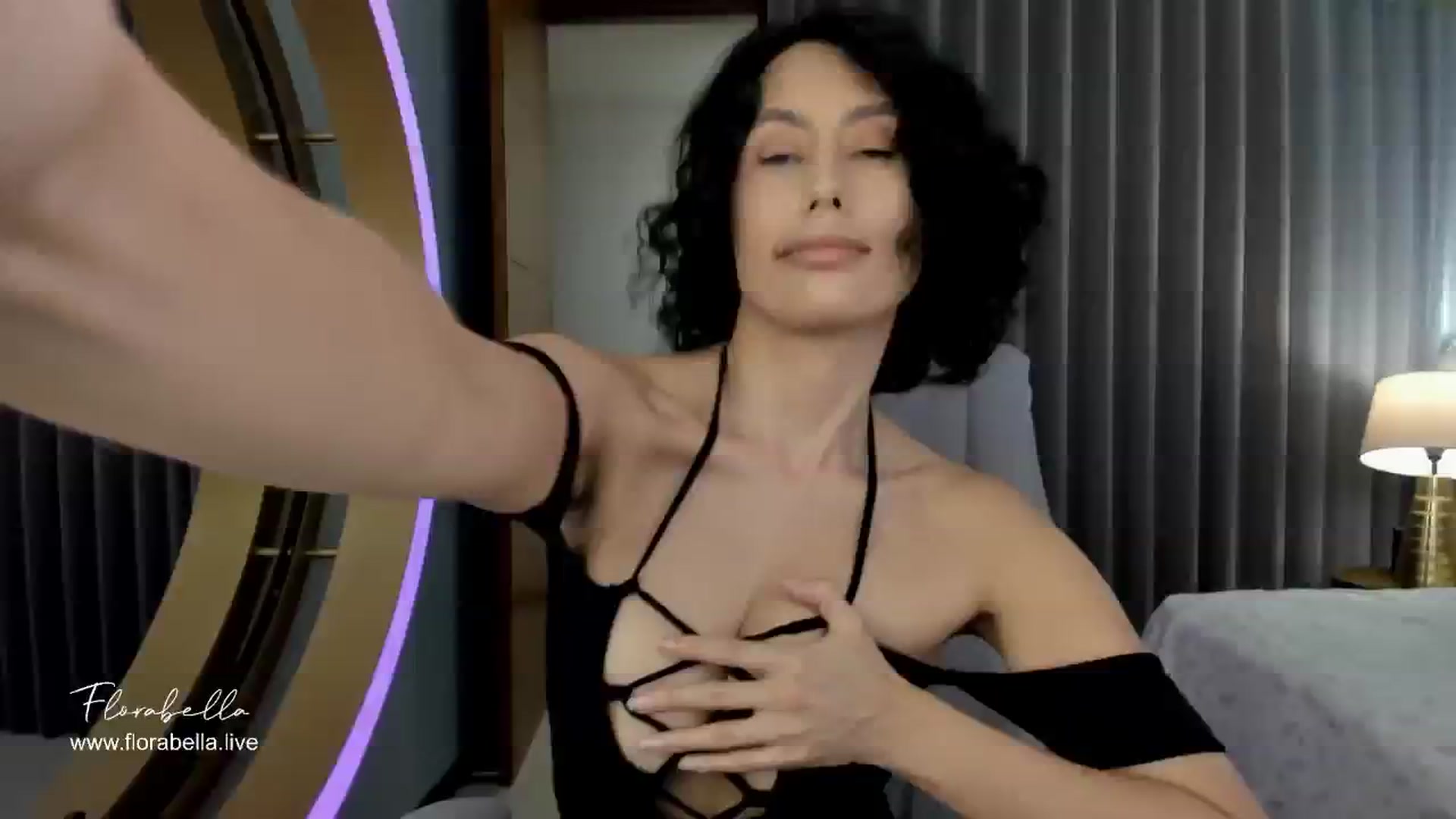 Gallery image thumbnail from Florabella's myfreecams stream on, 05/21/2024, 02:59 image 15 of 20