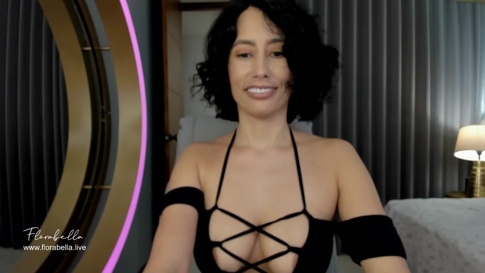 Gallery image thumbnail from Florabella's myfreecams stream on, 05/21/2024, 02:59 image 16 of 20