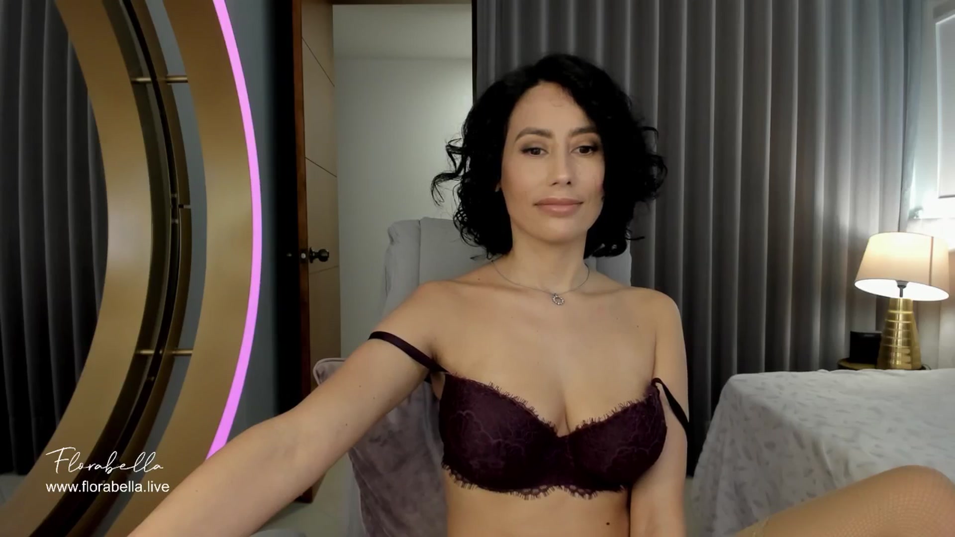 Gallery image thumbnail from Florabella's myfreecams stream on, 05/23/2024, 03:19 image 3 of 20
