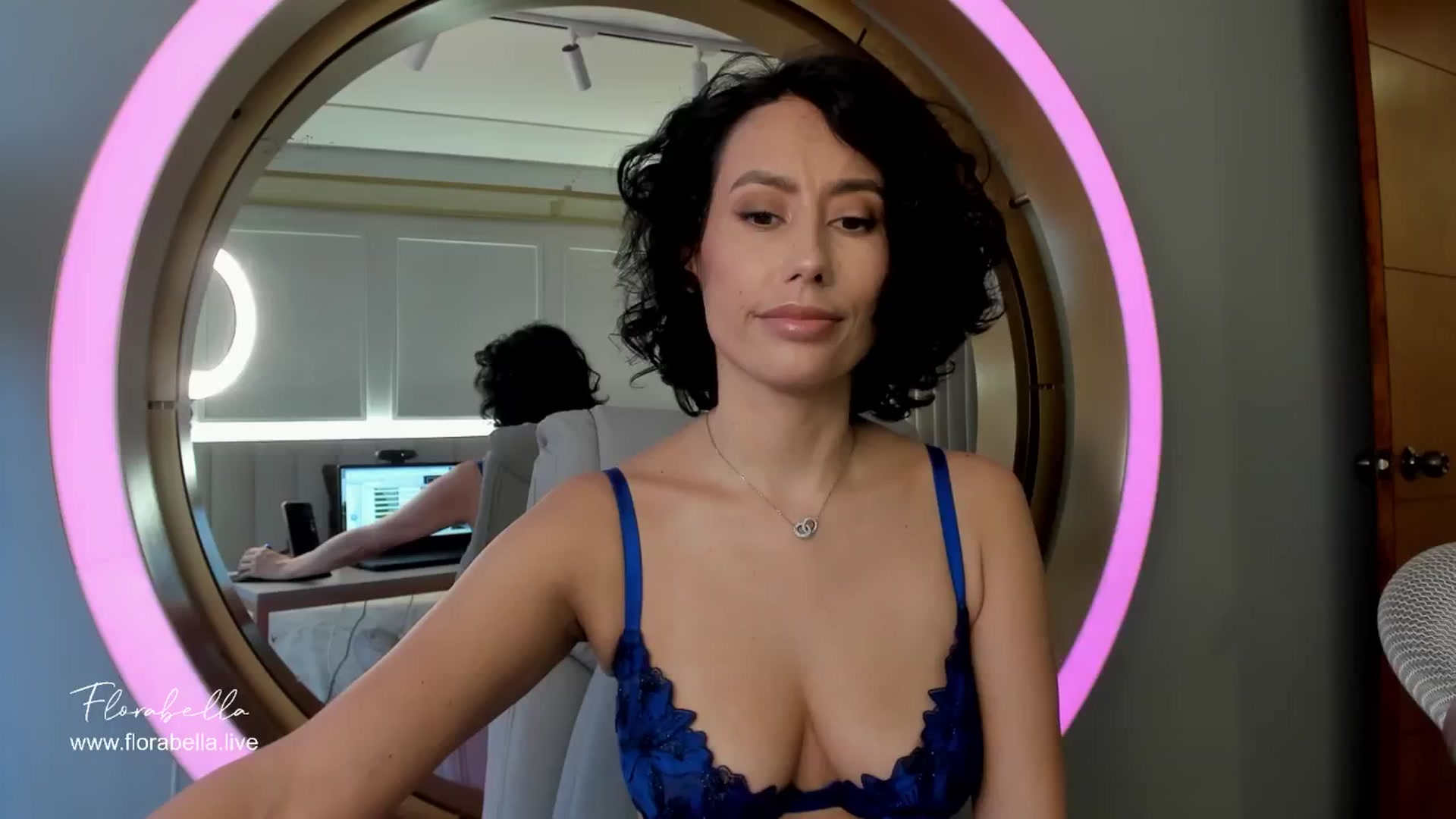 Gallery image thumbnail from Florabella's myfreecams stream on, 05/26/2024, 21:47 image 14 of 20