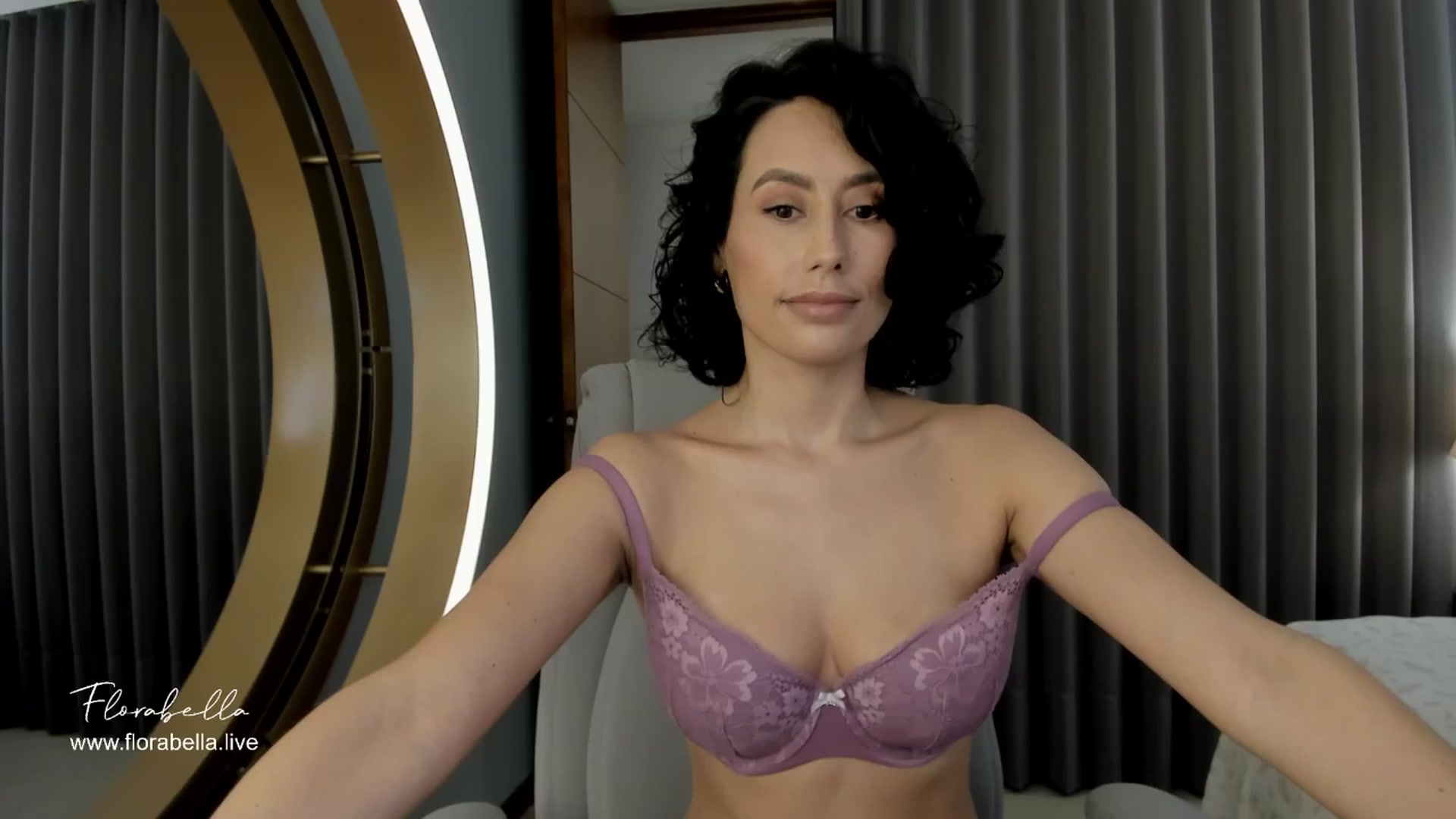 Gallery image thumbnail from Florabella's myfreecams stream on, 06/01/2024, 22:15 image 19 of 20