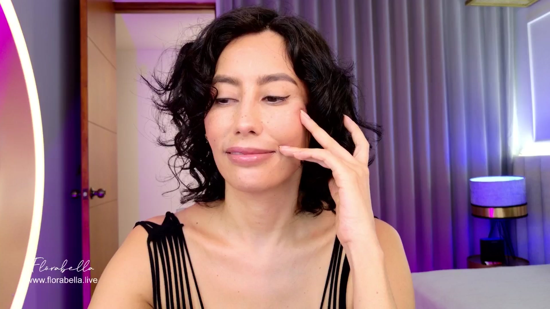 Gallery image thumbnail from Florabella's myfreecams stream on, 09/07/2024, 03:00 image 19 of 20
