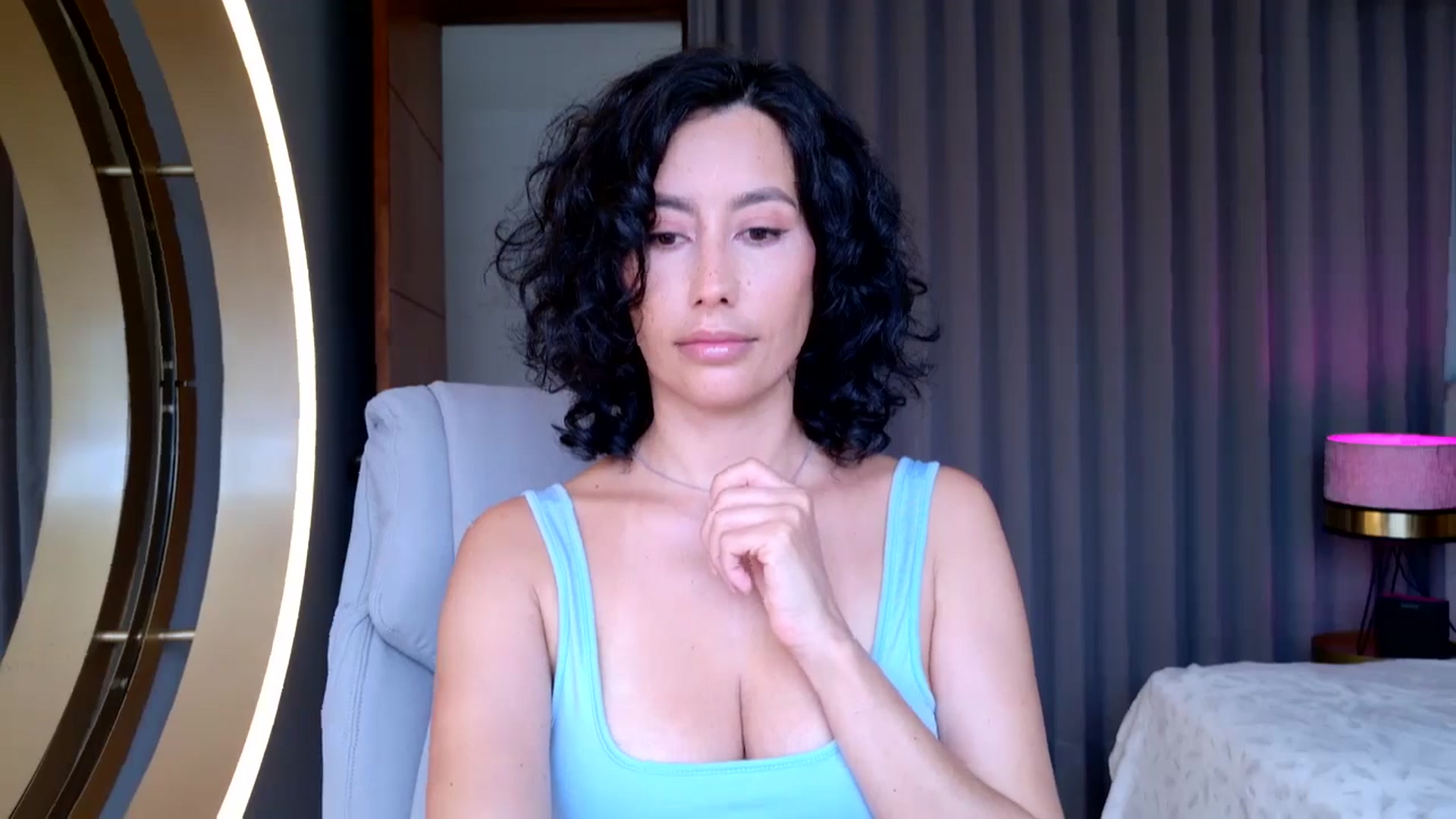 Gallery image thumbnail from Florabella's myfreecams stream on, 01/05/2025, 17:51 image 8 of 20