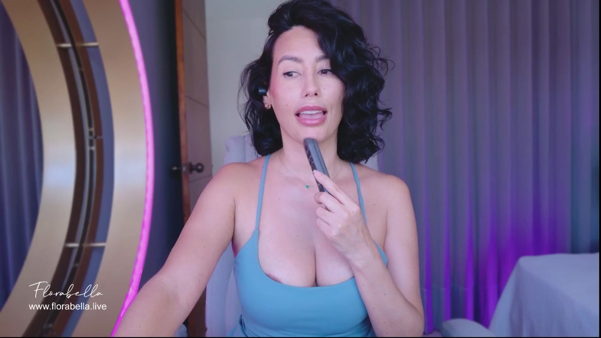 Gallery image thumbnail from Florabella's myfreecams stream on, 04/13/2025, 19:48 image 14 of 20