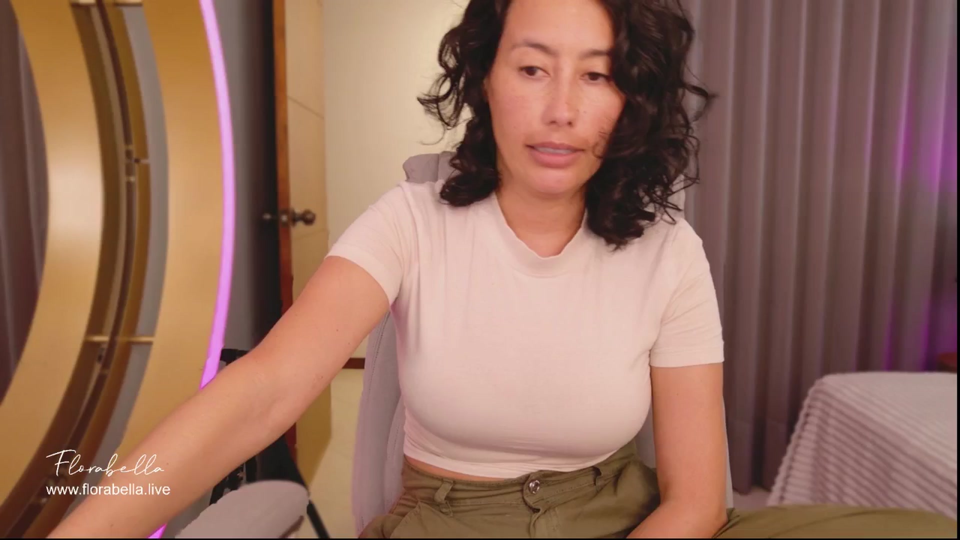 Gallery image thumbnail from Florabella's myfreecams stream on, 05/28/2025, 01:51 image 3 of 20