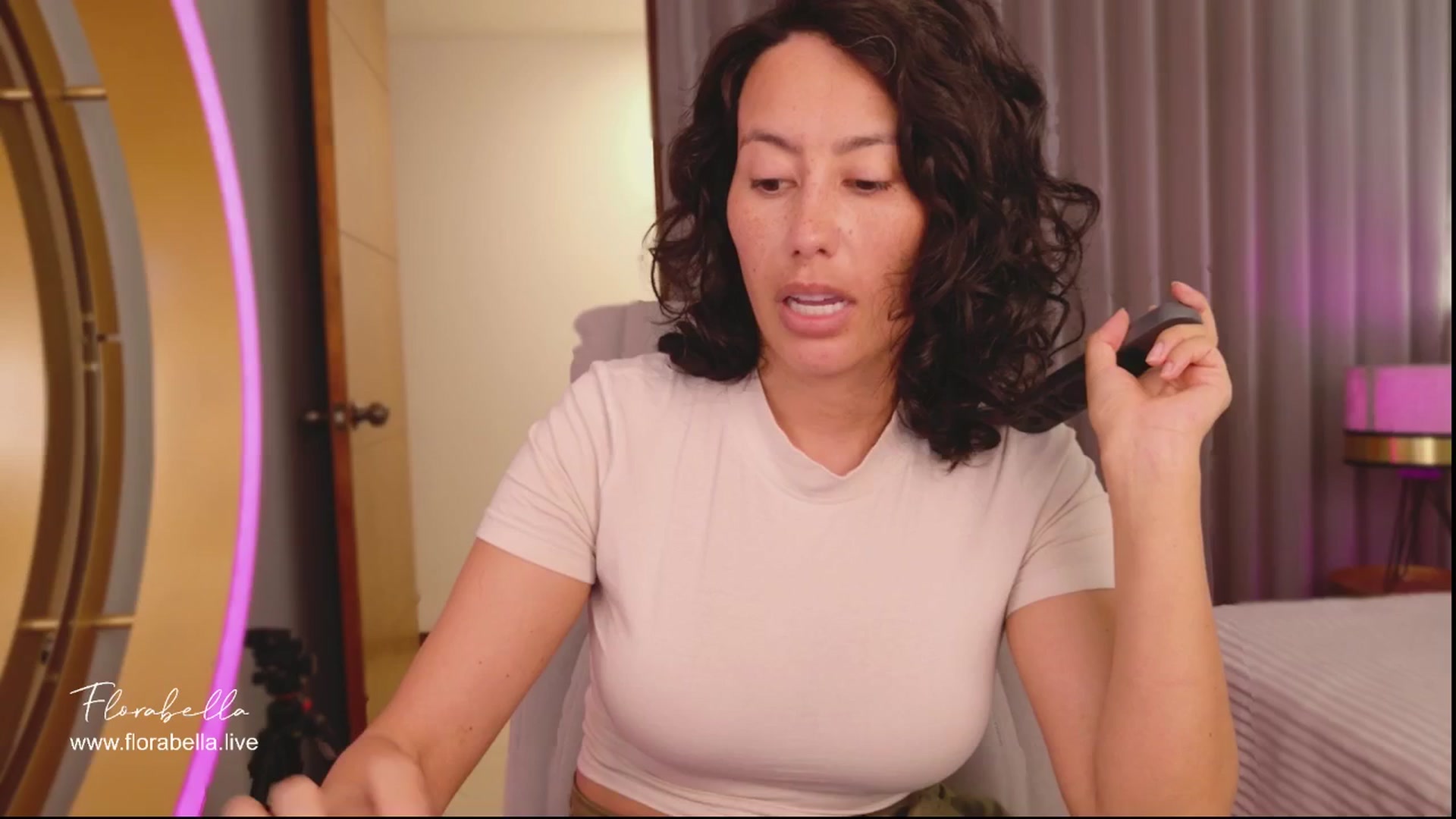 Gallery image thumbnail from Florabella's myfreecams stream on, 05/28/2025, 01:51 image 6 of 20