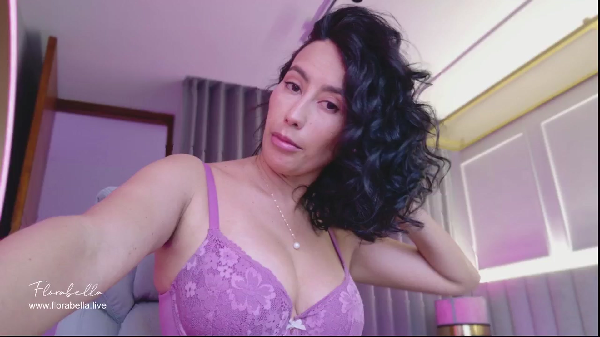 Gallery image thumbnail from Florabella's myfreecams stream on, 06/01/2025, 22:04 image 6 of 20