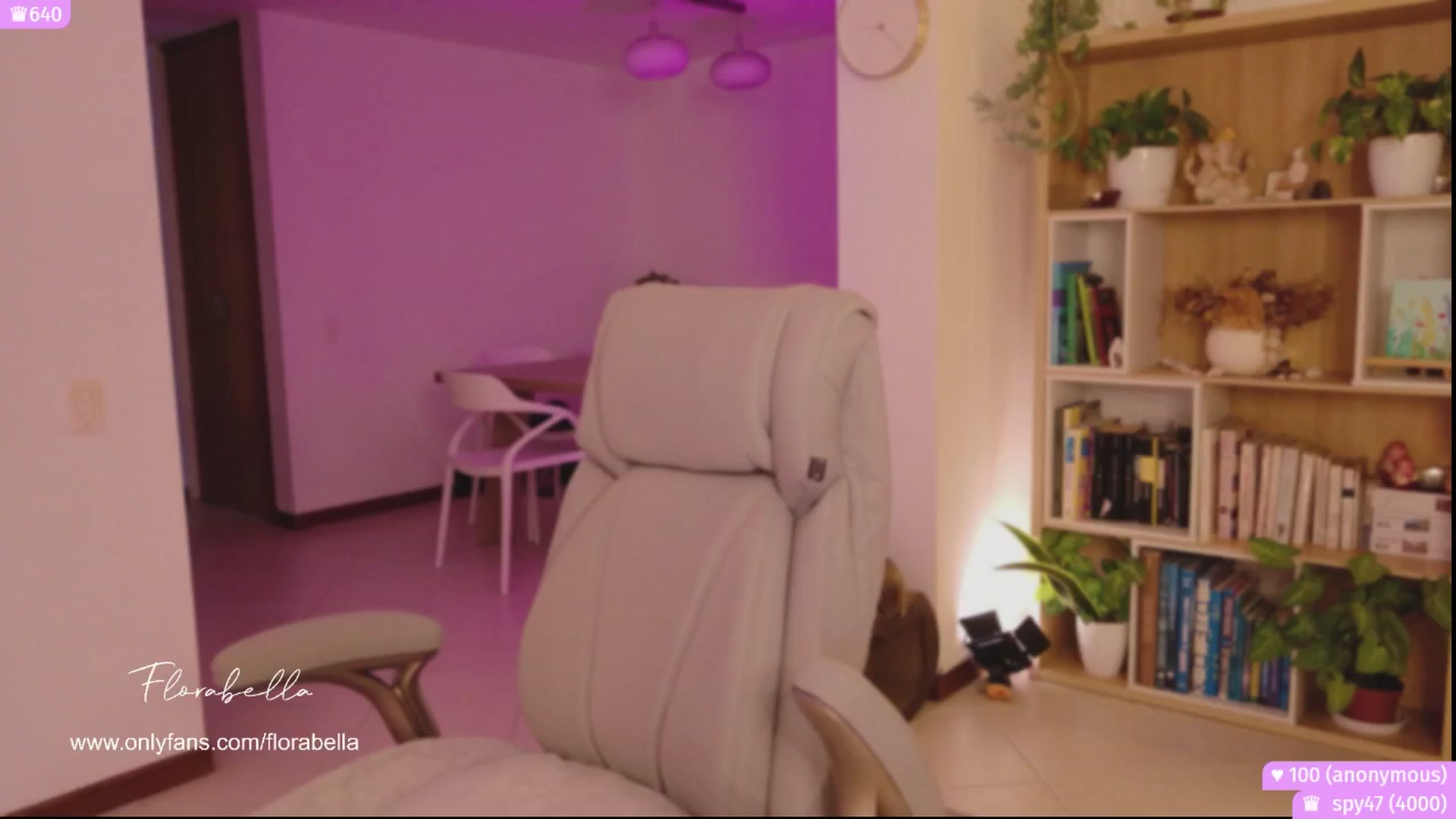 Gallery image thumbnail from Florabella's myfreecams stream on, 09/15/2025, 03:47 image 4 of 20